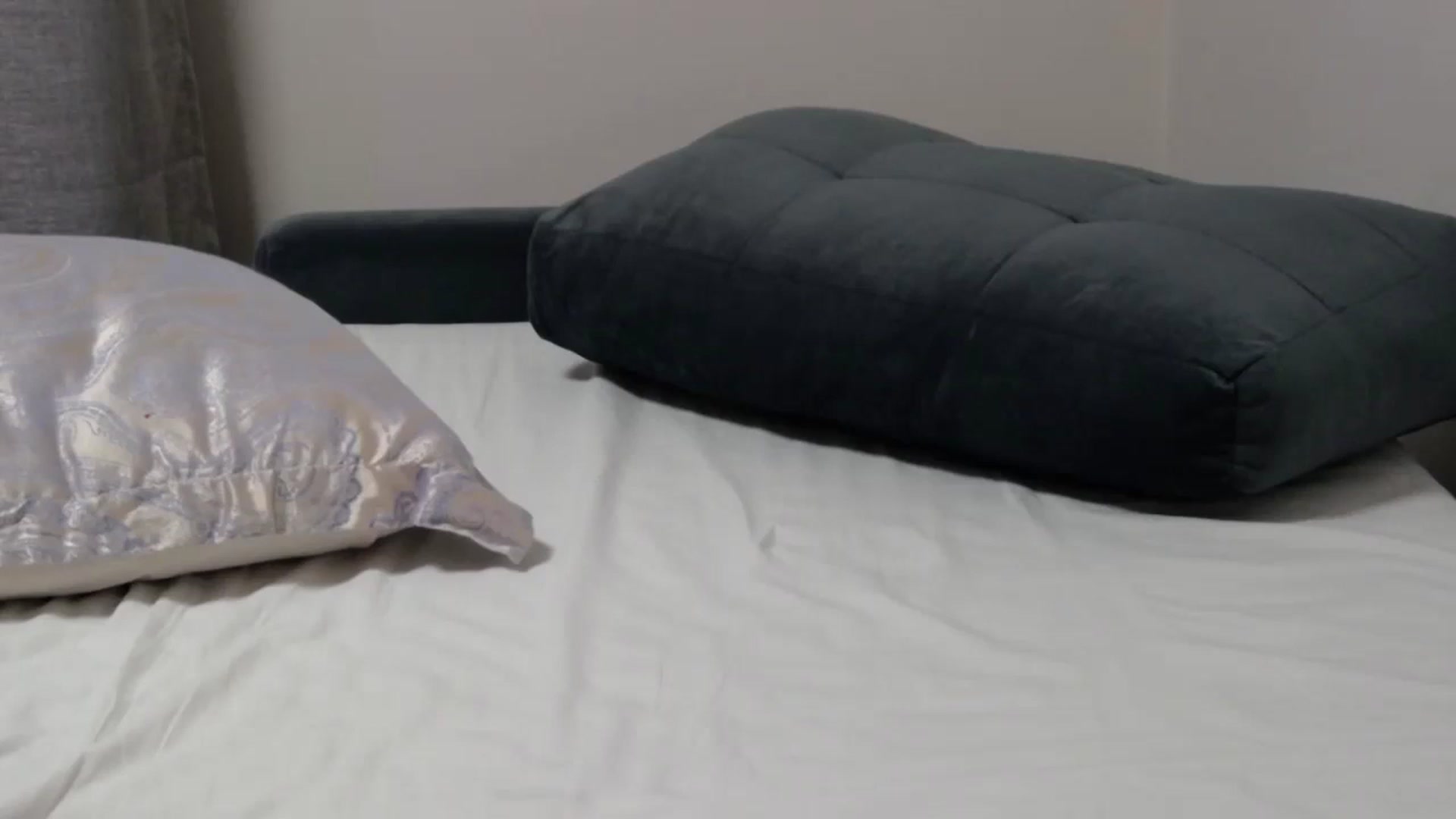 Gallery image thumbnail from o_o1t2's myfreecams stream on, 12/27/2023, 06:38 image 1 of 20