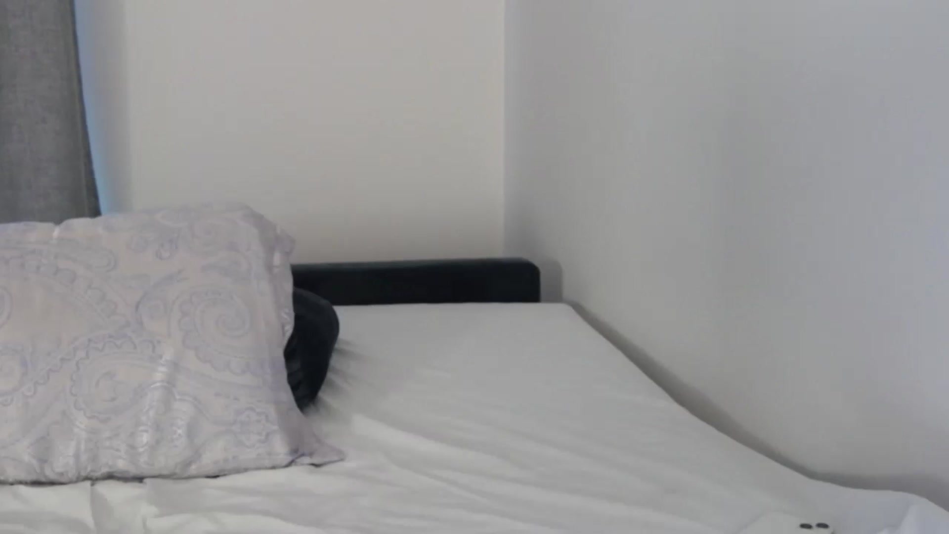 Gallery image thumbnail from o_o1t2's myfreecams stream on, 01/06/2024, 11:18 image 15 of 20