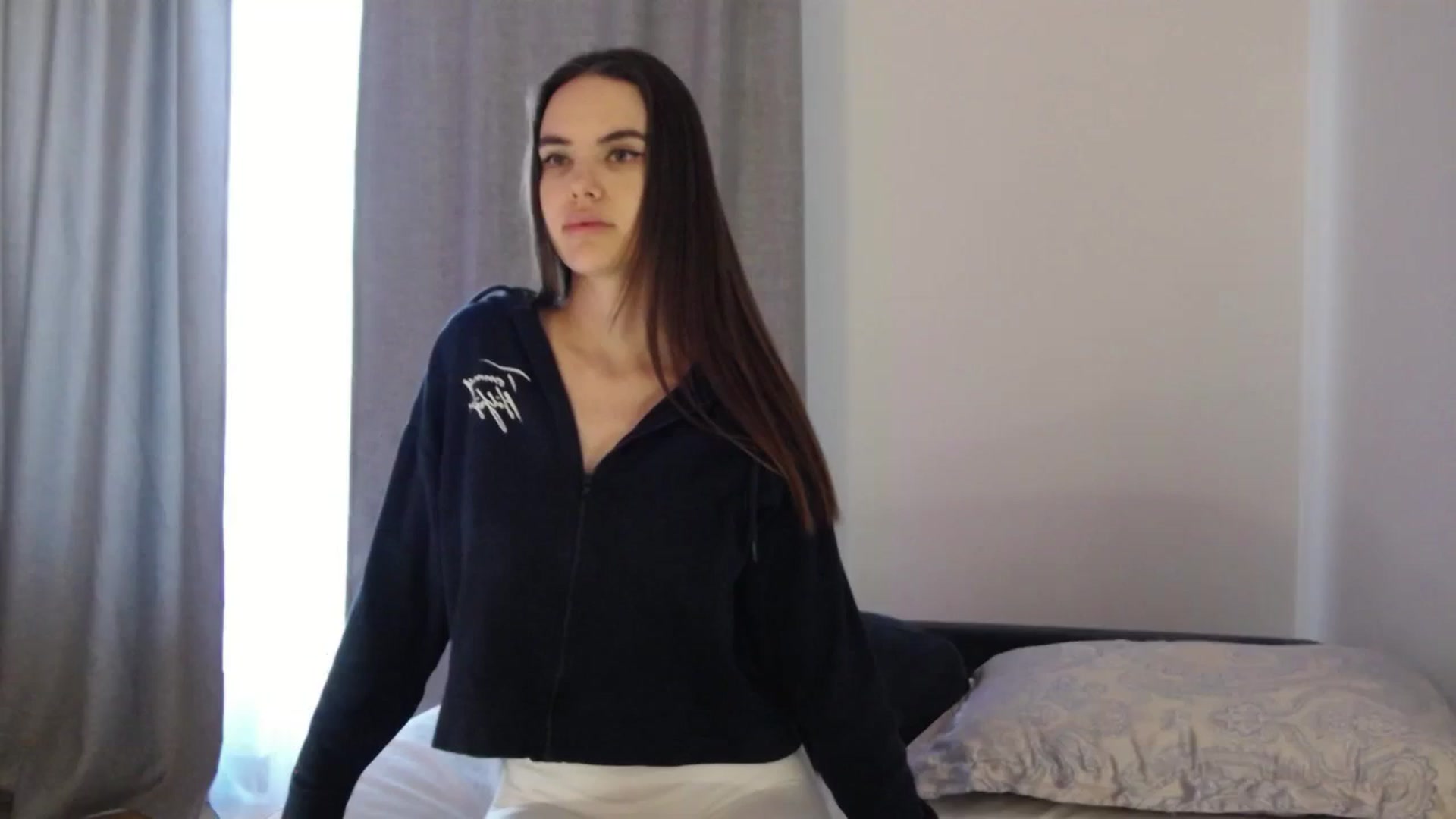 Gallery image thumbnail from o_o1t2's myfreecams stream on, 01/07/2024, 11:12 image 14 of 20