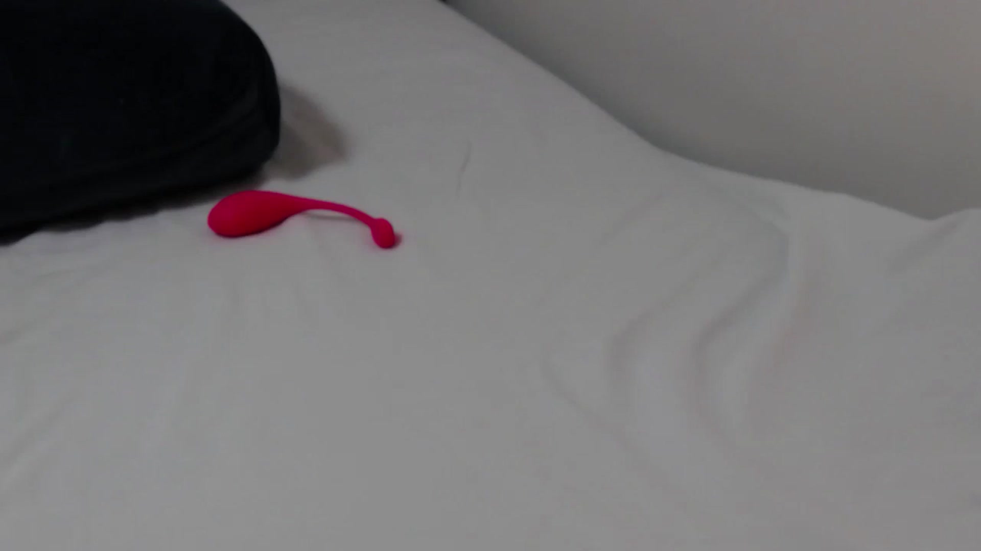 Gallery image thumbnail from o_o1t2's myfreecams stream on, 01/09/2024, 13:19 image 9 of 20