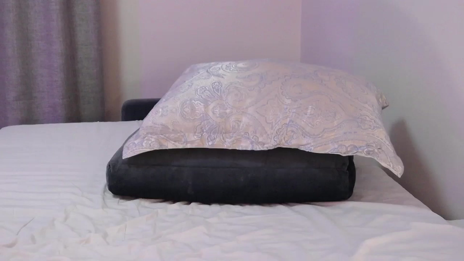 Gallery image thumbnail from o_o1t2's myfreecams stream on, 01/09/2024, 16:46 image 14 of 20
