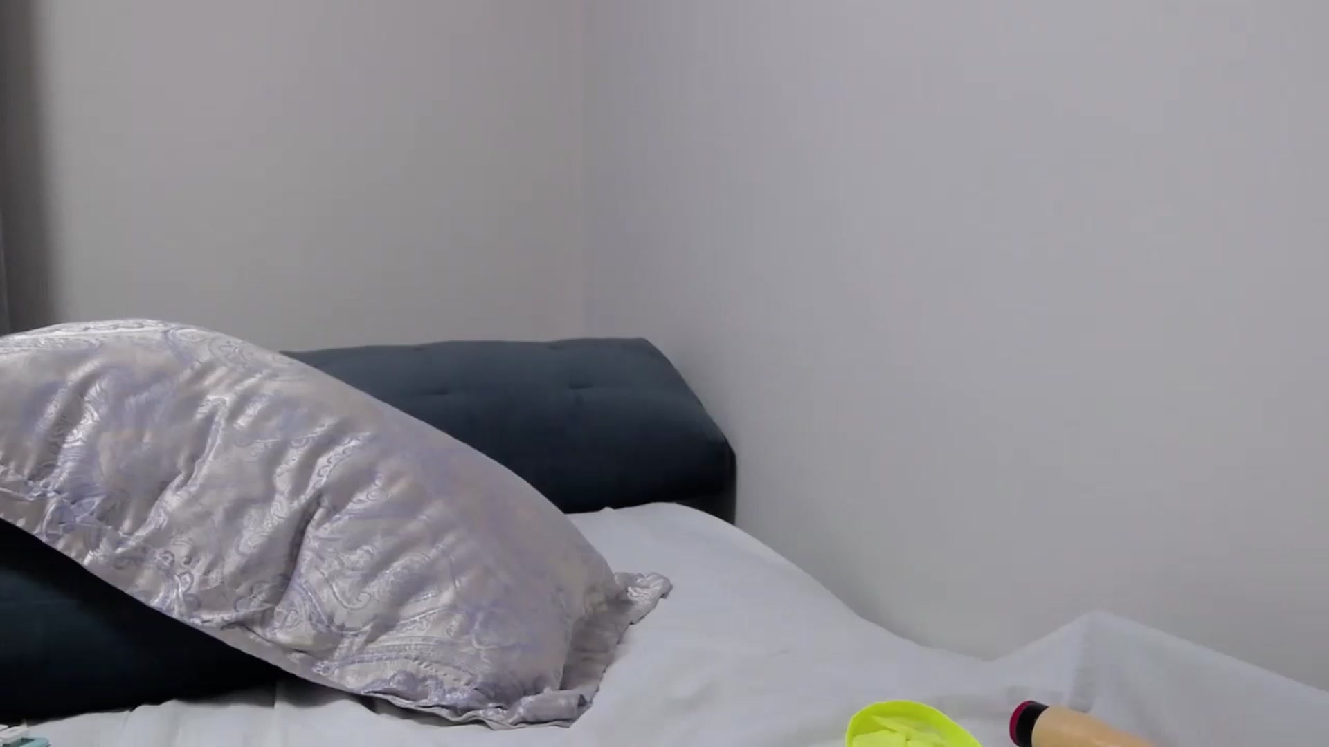 Gallery image thumbnail from o_o1t2's myfreecams stream on, 02/11/2024, 04:40 image 12 of 20