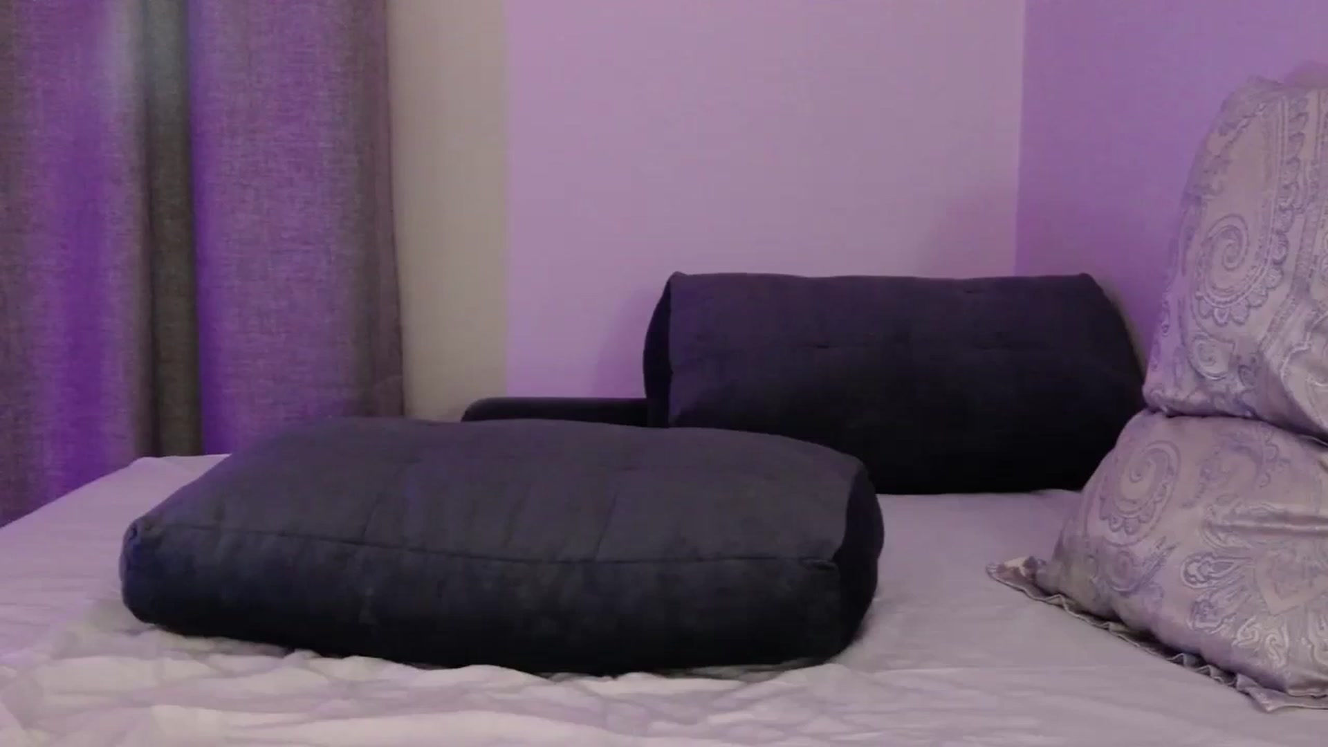 Gallery image thumbnail from o_o1t2's myfreecams stream on, 02/15/2024, 03:16 image 14 of 20