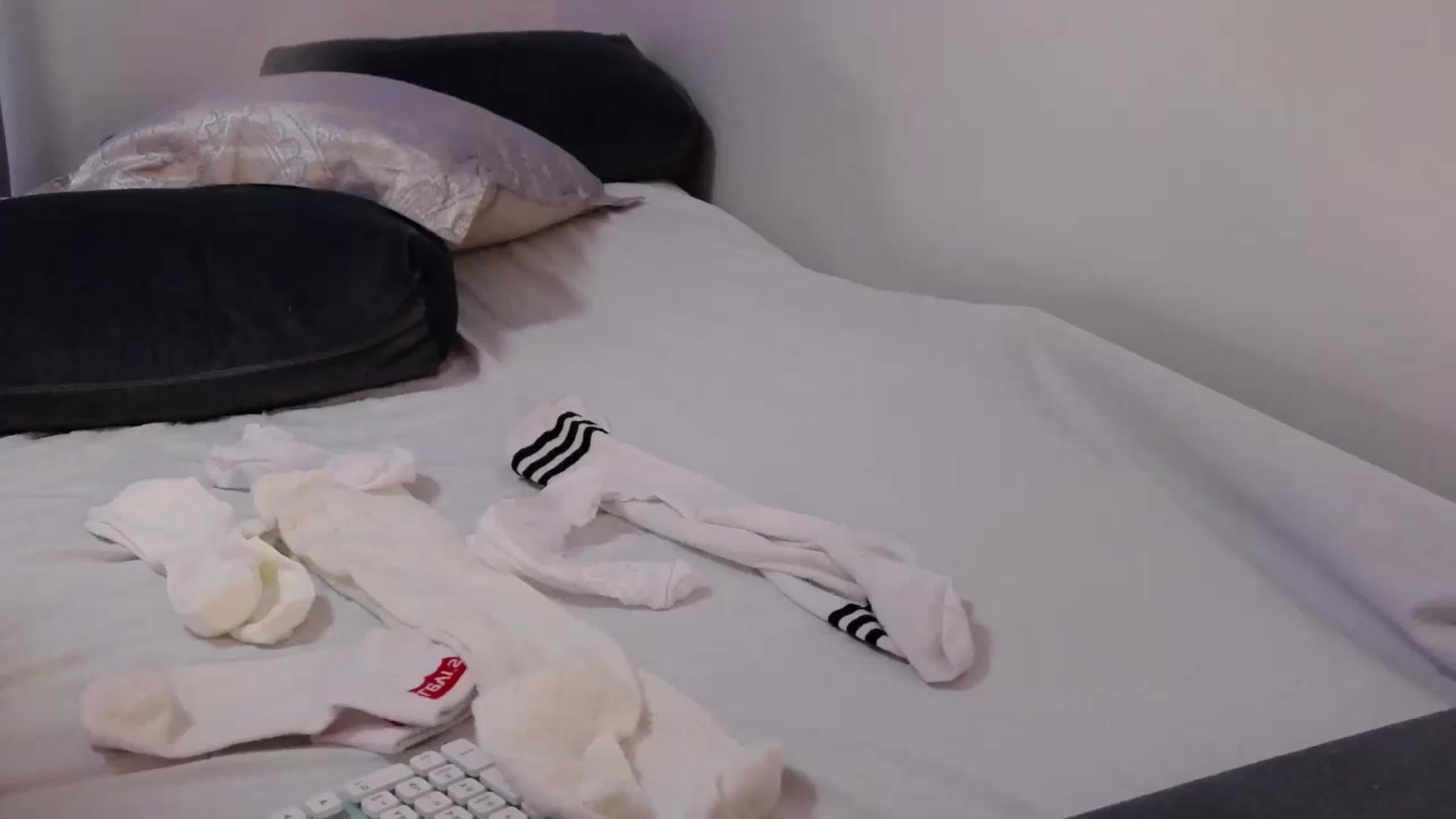 Gallery image thumbnail from o_o1t2's myfreecams stream on, 02/18/2024, 06:28 image 4 of 20