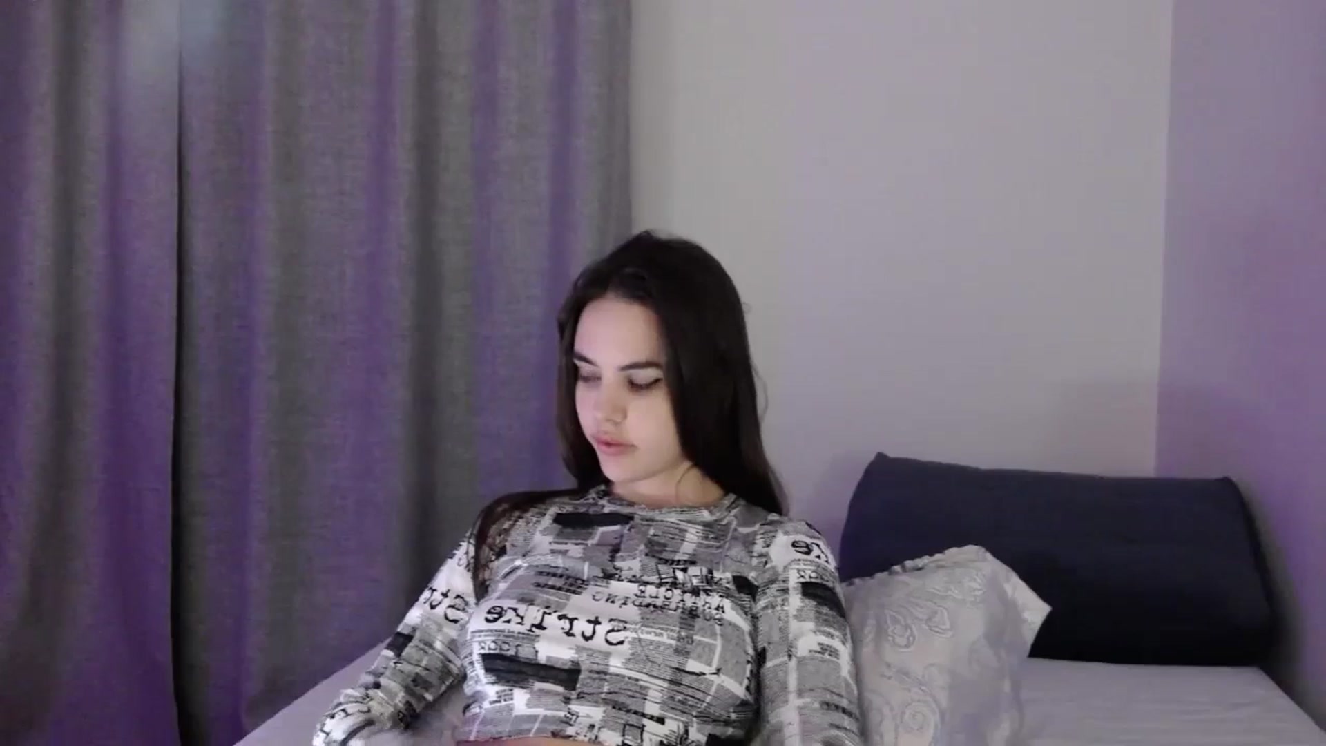 Gallery image thumbnail from o_o1t2's myfreecams stream on, 02/22/2024, 04:35 image 5 of 20