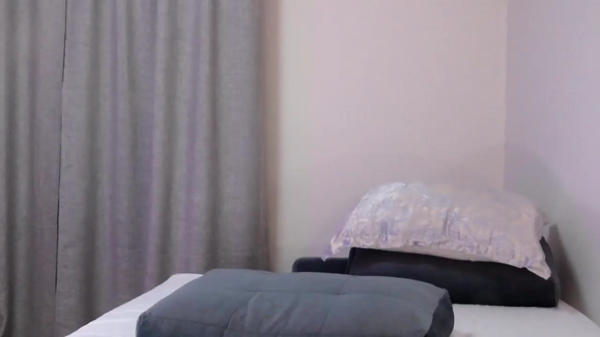 Gallery image thumbnail from o_o1t2's myfreecams stream on, 03/10/2024, 01:58 image 13 of 20