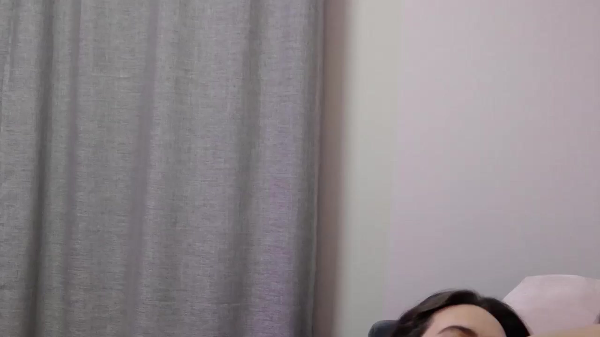Gallery image thumbnail from o_o1t2's myfreecams stream on, 06/25/2024, 24:58 image 20 of 20