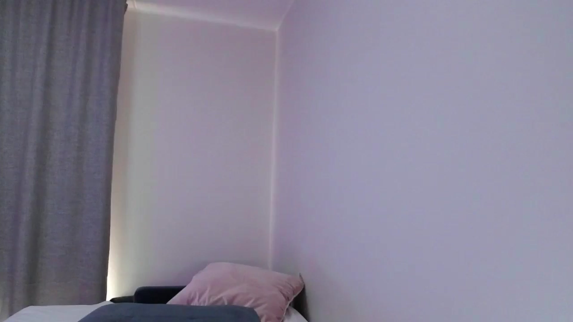 Gallery image thumbnail from o_o1t2's myfreecams stream on, 06/25/2024, 03:10 image 5 of 20