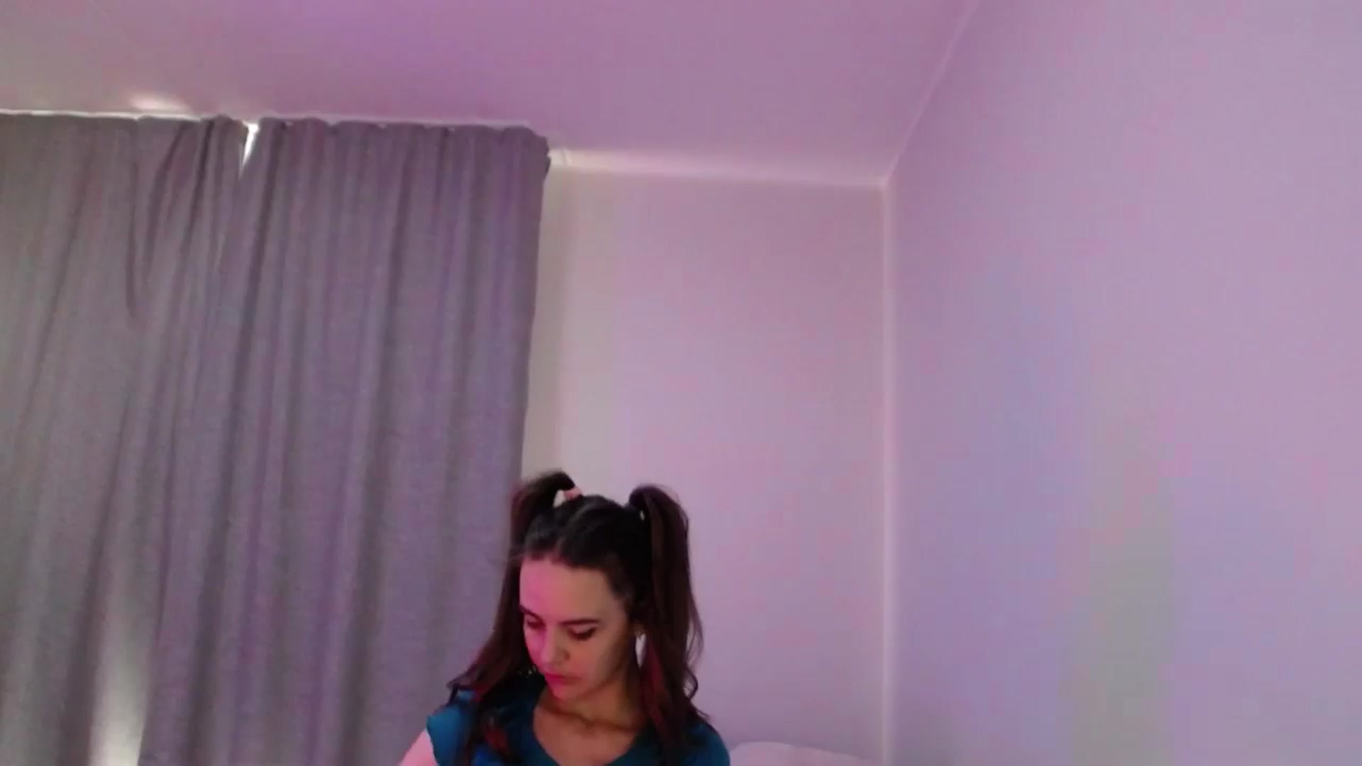 Gallery image thumbnail from o_o1t2's myfreecams stream on, 06/25/2024, 03:10 image 7 of 20