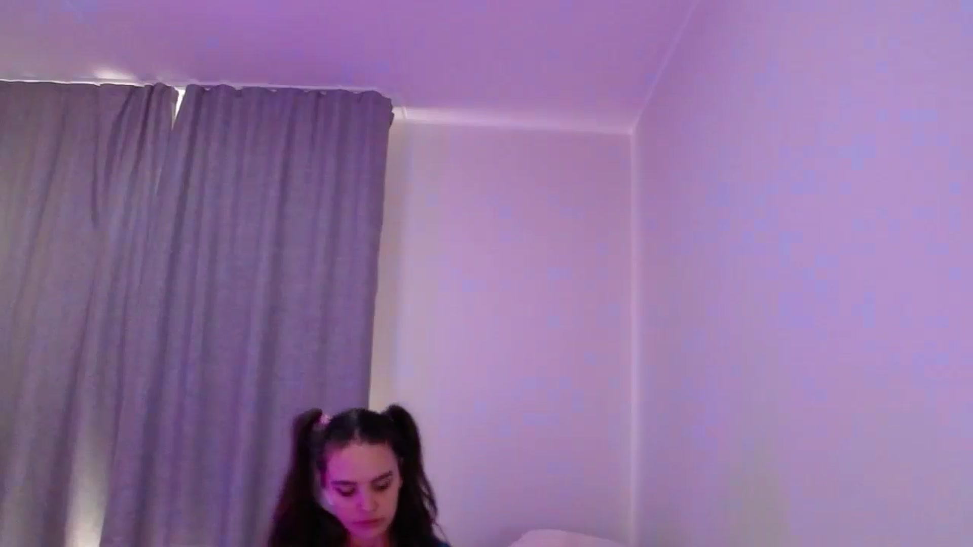 Gallery image thumbnail from o_o1t2's myfreecams stream on, 06/25/2024, 03:10 image 8 of 20