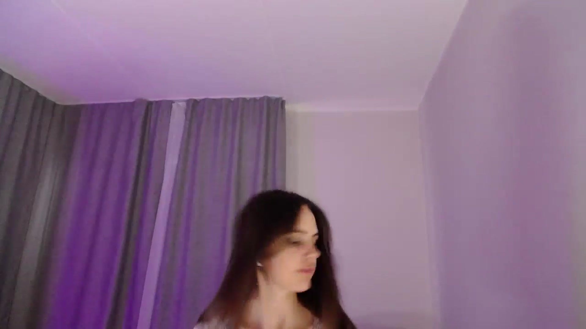Gallery image thumbnail from o_o1t2's myfreecams stream on, 06/29/2024, 07:20 image 11 of 20