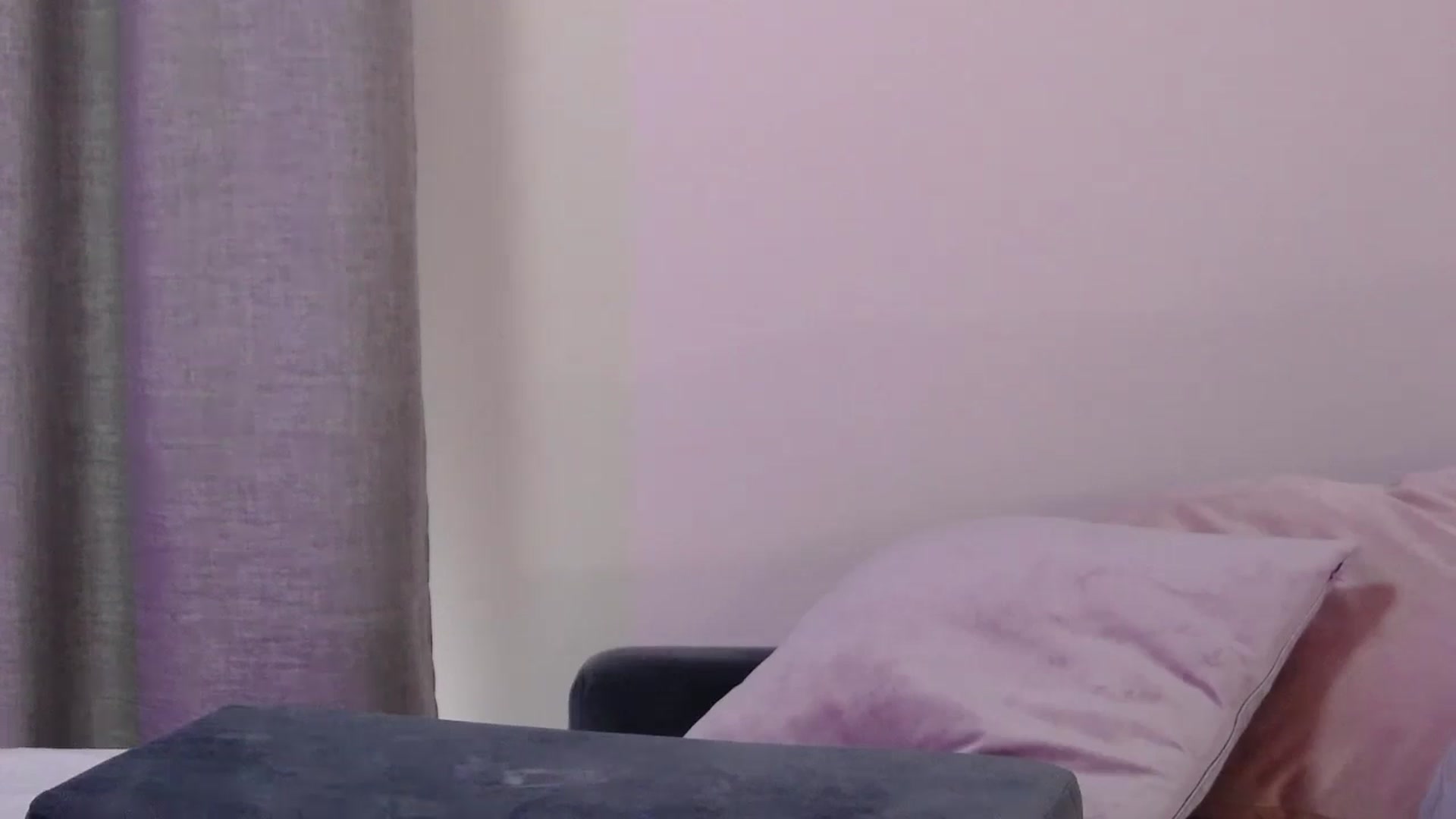 Gallery image thumbnail from o_o1t2's myfreecams stream on, 07/19/2024, 11:33 image 18 of 20