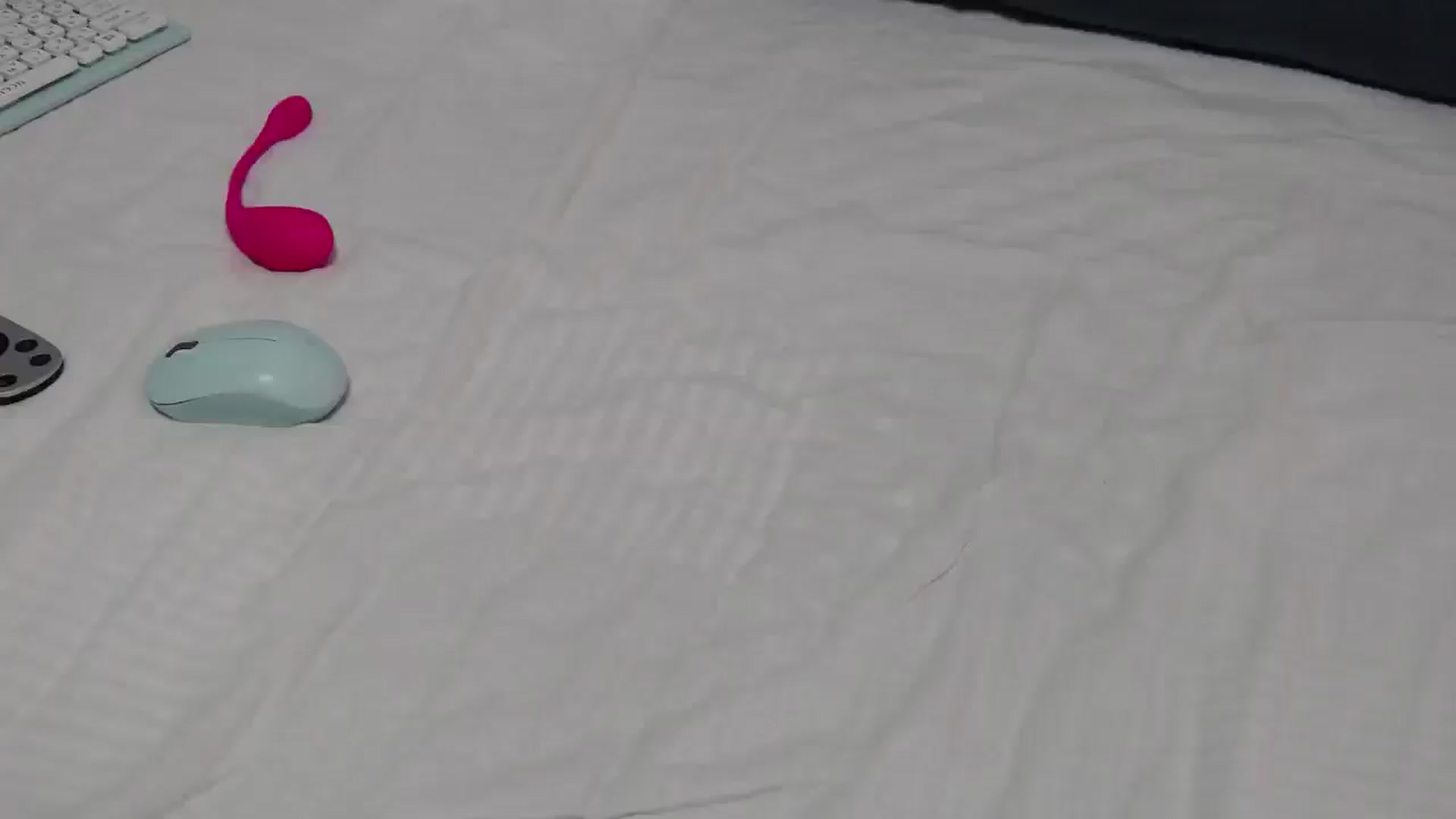 Gallery image thumbnail from o_o1t2's myfreecams stream on, 07/19/2024, 16:55 image 2 of 20