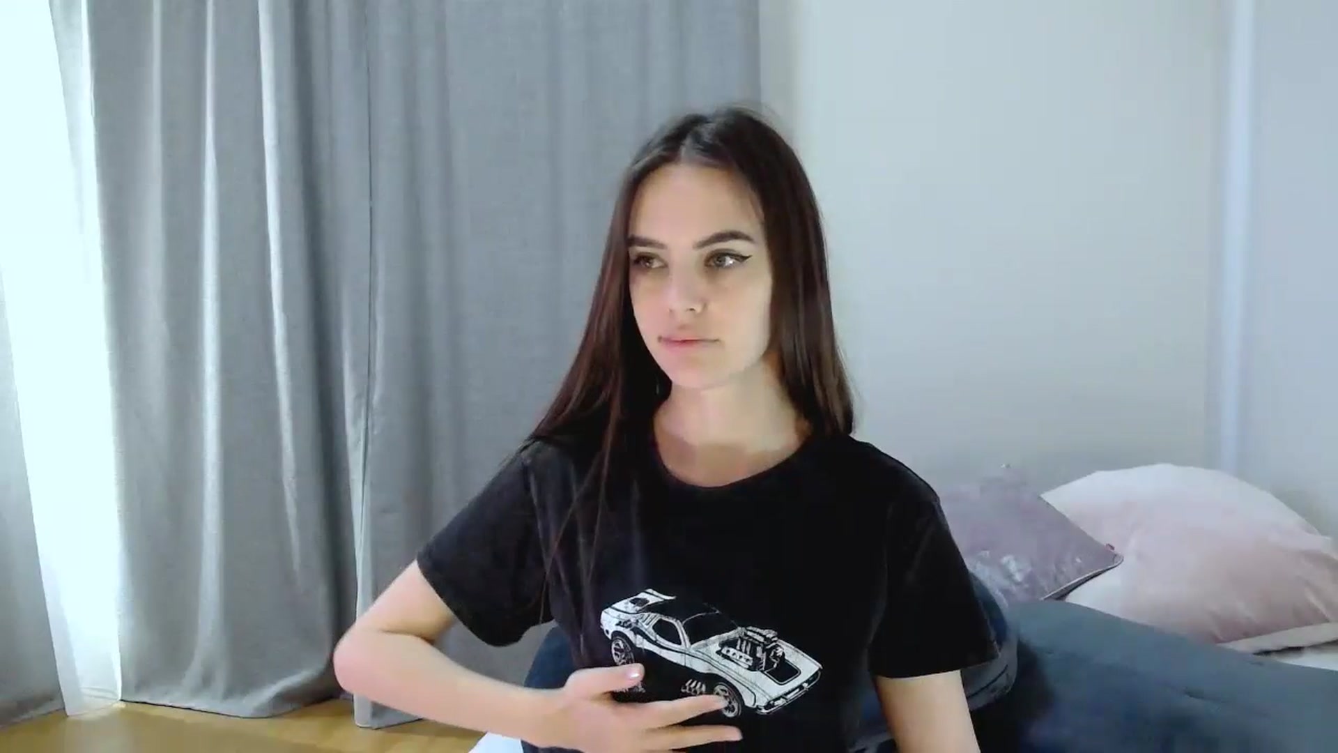 Gallery image thumbnail from o_o1t2's myfreecams stream on, 08/28/2024, 10:37 image 12 of 20
