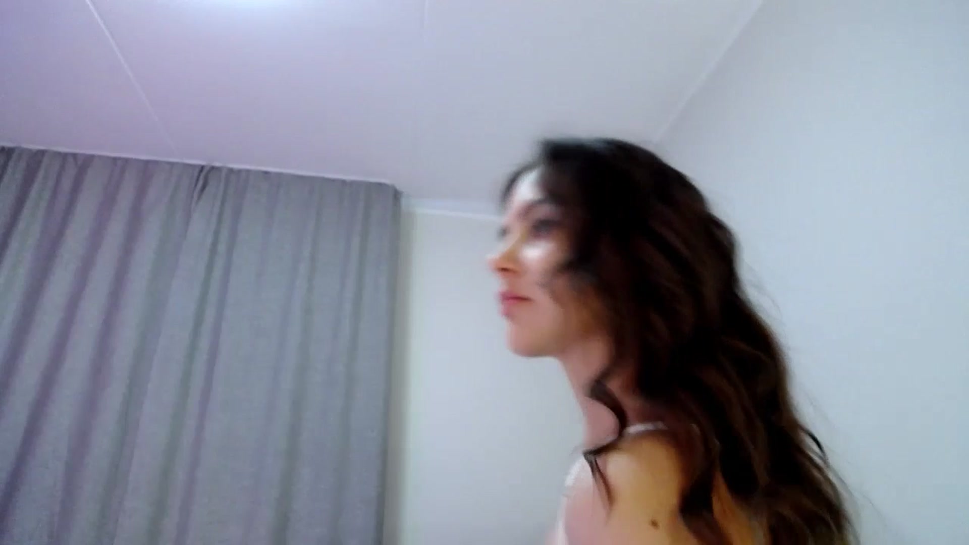 Gallery image thumbnail from o_o1t2's myfreecams stream on, 10/04/2024, 16:45 image 3 of 20