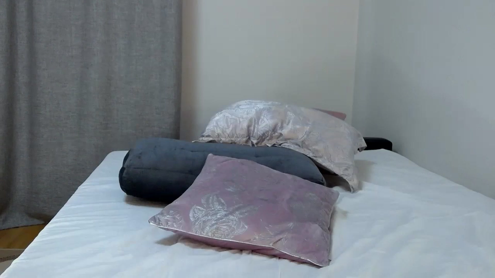 Gallery image thumbnail from o_o1t2's myfreecams stream on, 10/05/2024, 09:34 image 16 of 20