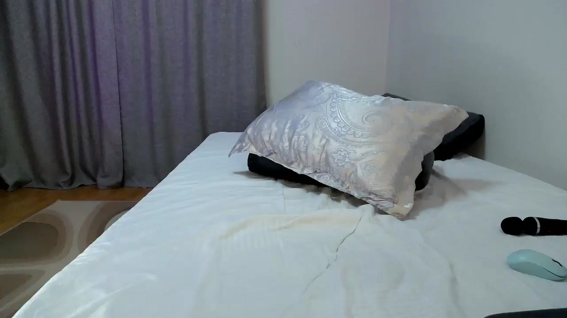 Gallery image thumbnail from o_o1t2's myfreecams stream on, 03/28/2025, 05:19 image 20 of 20