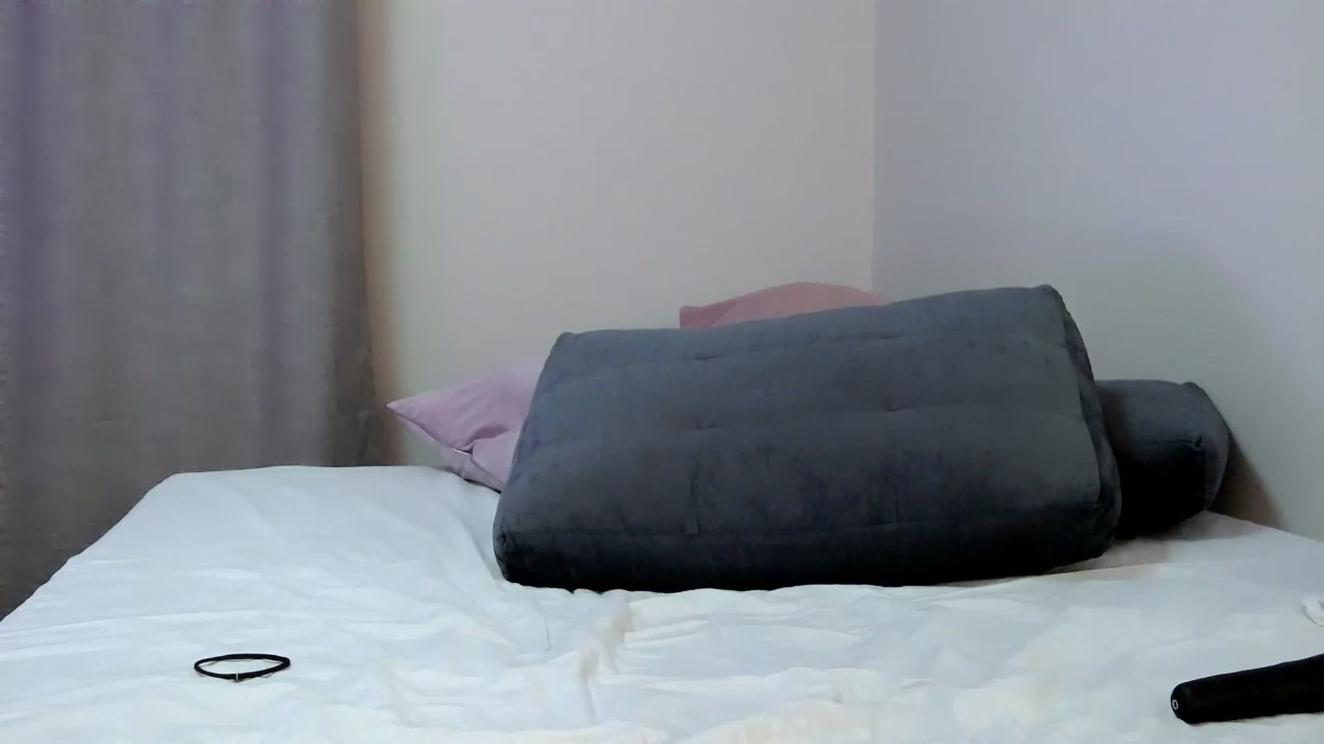Gallery image thumbnail from o_o1t2's myfreecams stream on, 04/05/2025, 01:10 image 20 of 20