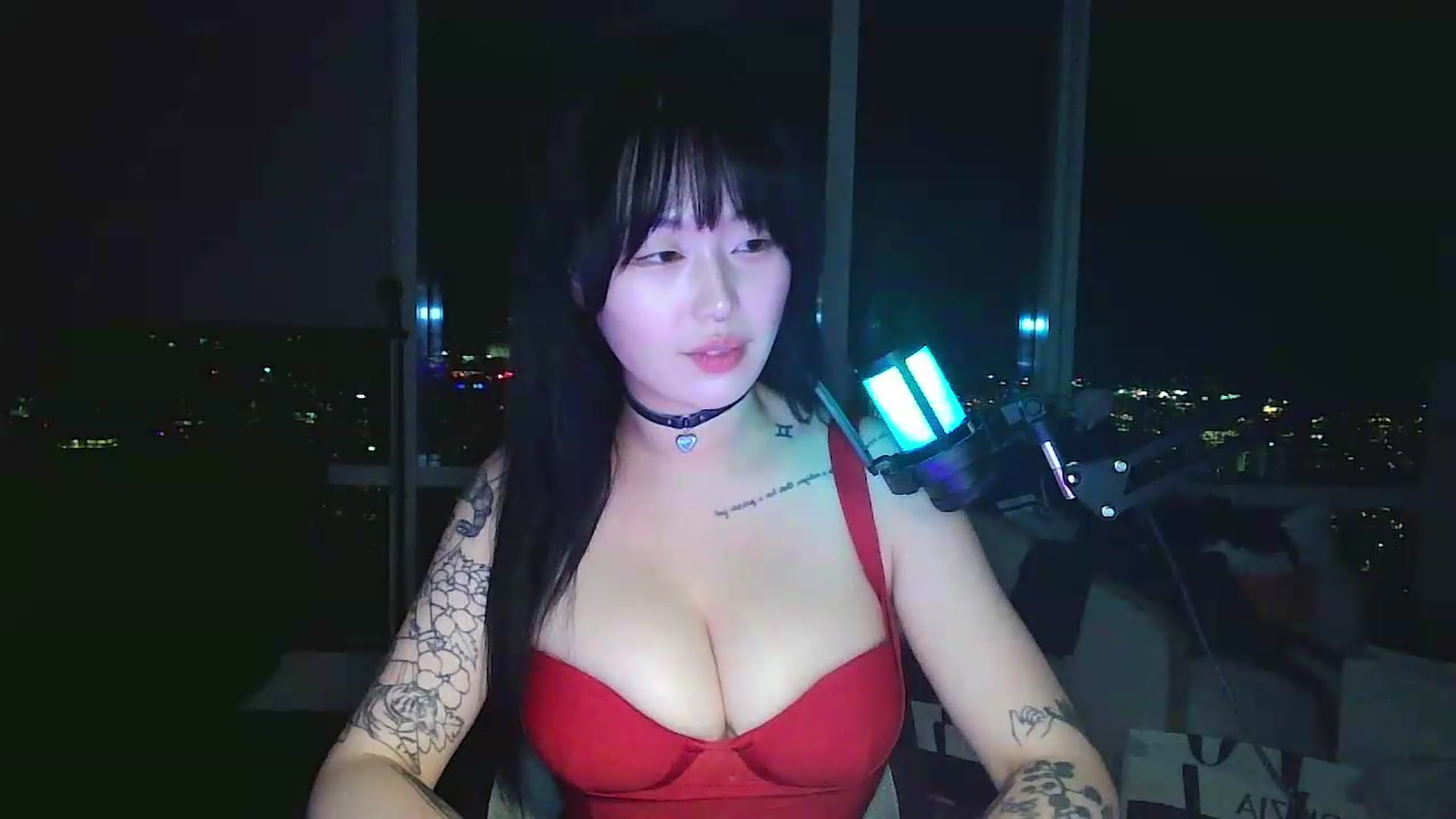 Gallery image thumbnail from obeycarrienoona's myfreecams stream on, 06/19/2026, 07:38 image 14 of 20