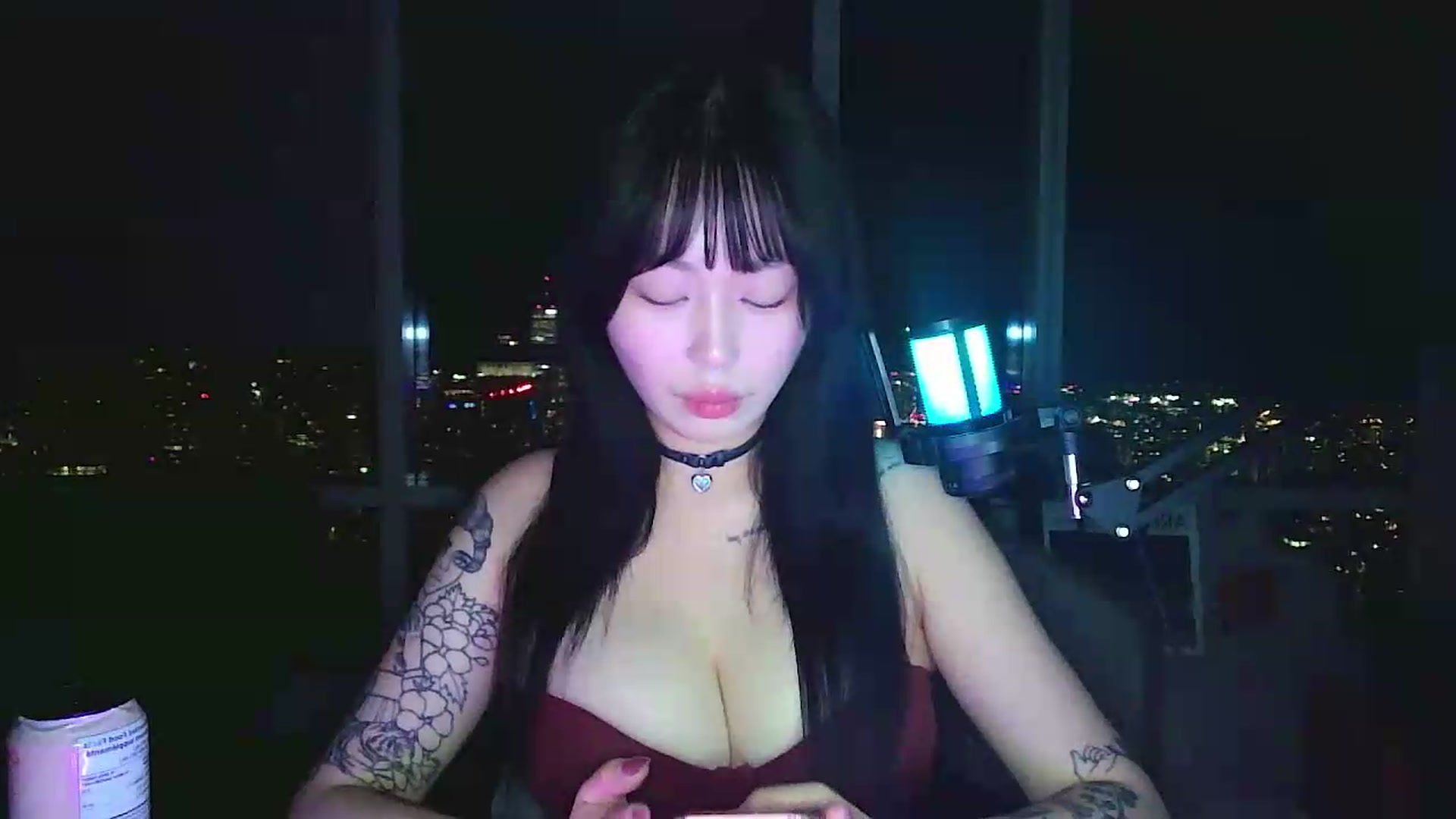 Gallery image thumbnail from obeycarrienoona's myfreecams stream on, 06/22/2026, 04:46 image 16 of 20