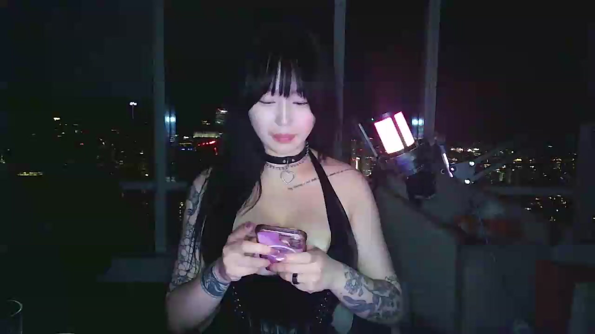 Gallery image thumbnail from obeycarrienoona's myfreecams stream on, 06/24/2026, 07:10 image 14 of 20