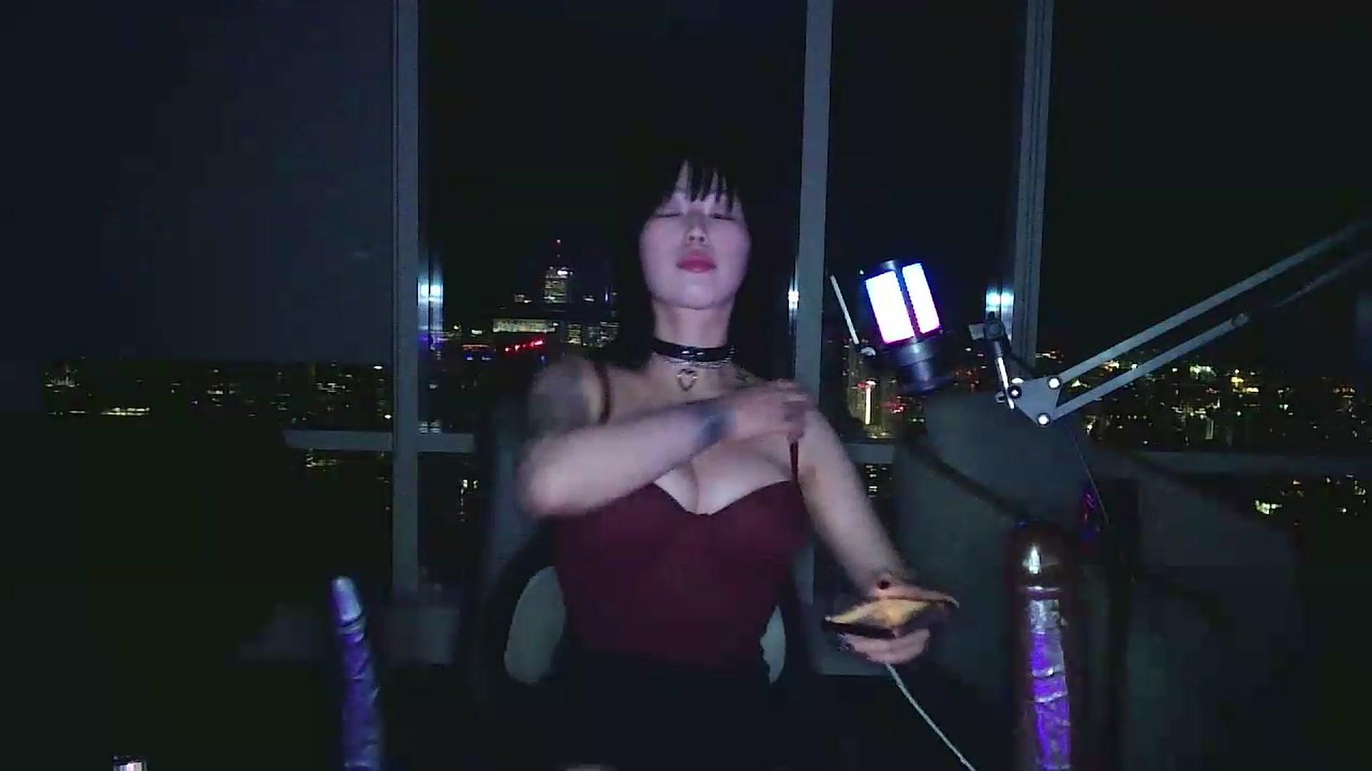 Gallery image thumbnail from obeycarrienoona's myfreecams stream on, 07/03/2026, 07:24 image 4 of 20