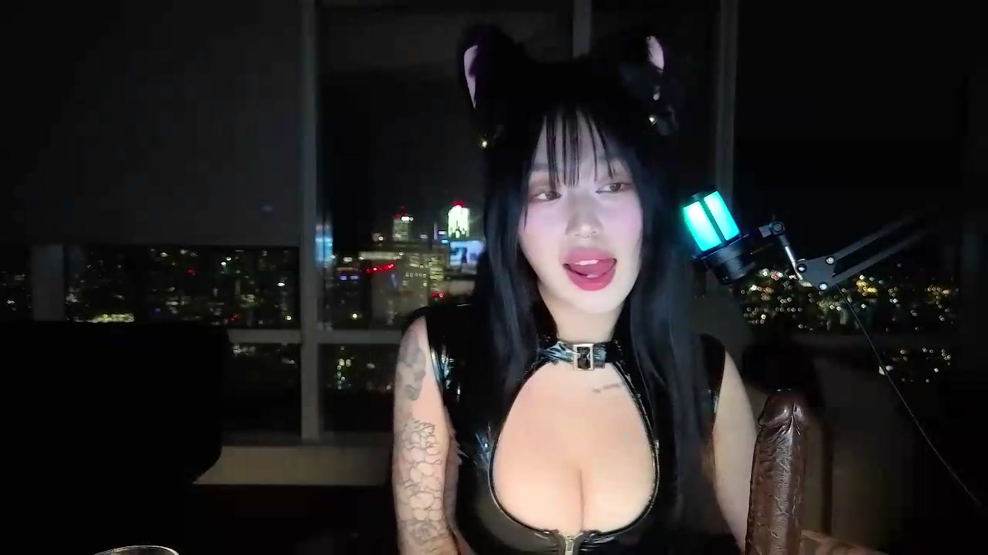 Gallery image thumbnail from obeycarrienoona's myfreecams stream on, 07/06/2026, 06:42 image 8 of 20
