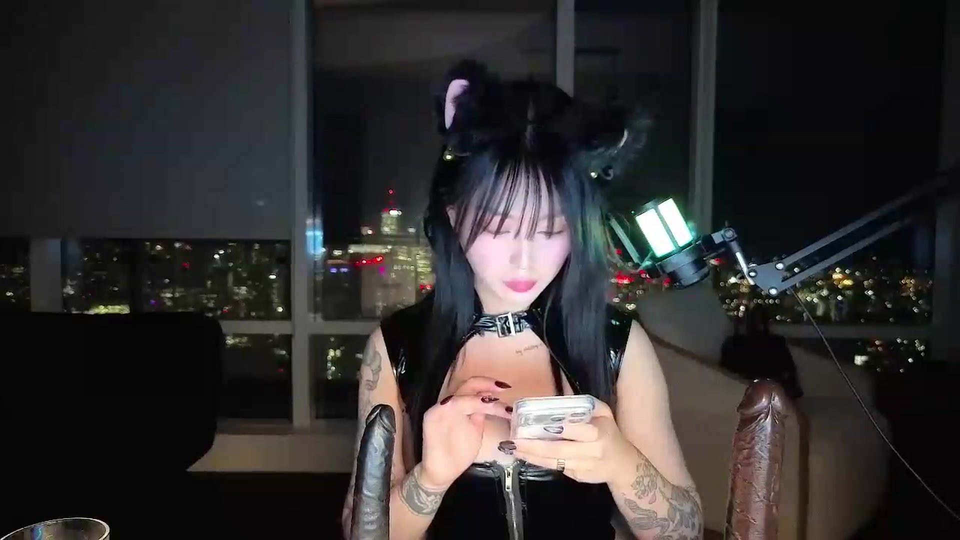 Gallery image thumbnail from obeycarrienoona's myfreecams stream on, 07/06/2026, 07:12 image 9 of 20