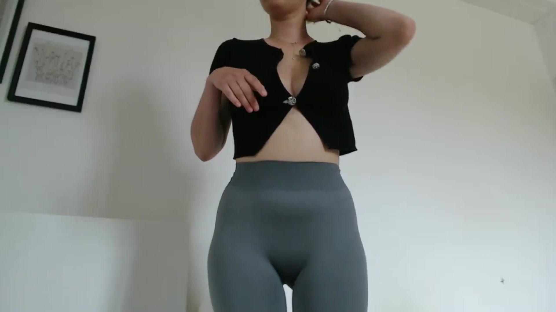 Gallery image thumbnail from ocean_eyess_'s myfreecams stream on, 06/08/2025, 12:13 image 2 of 20