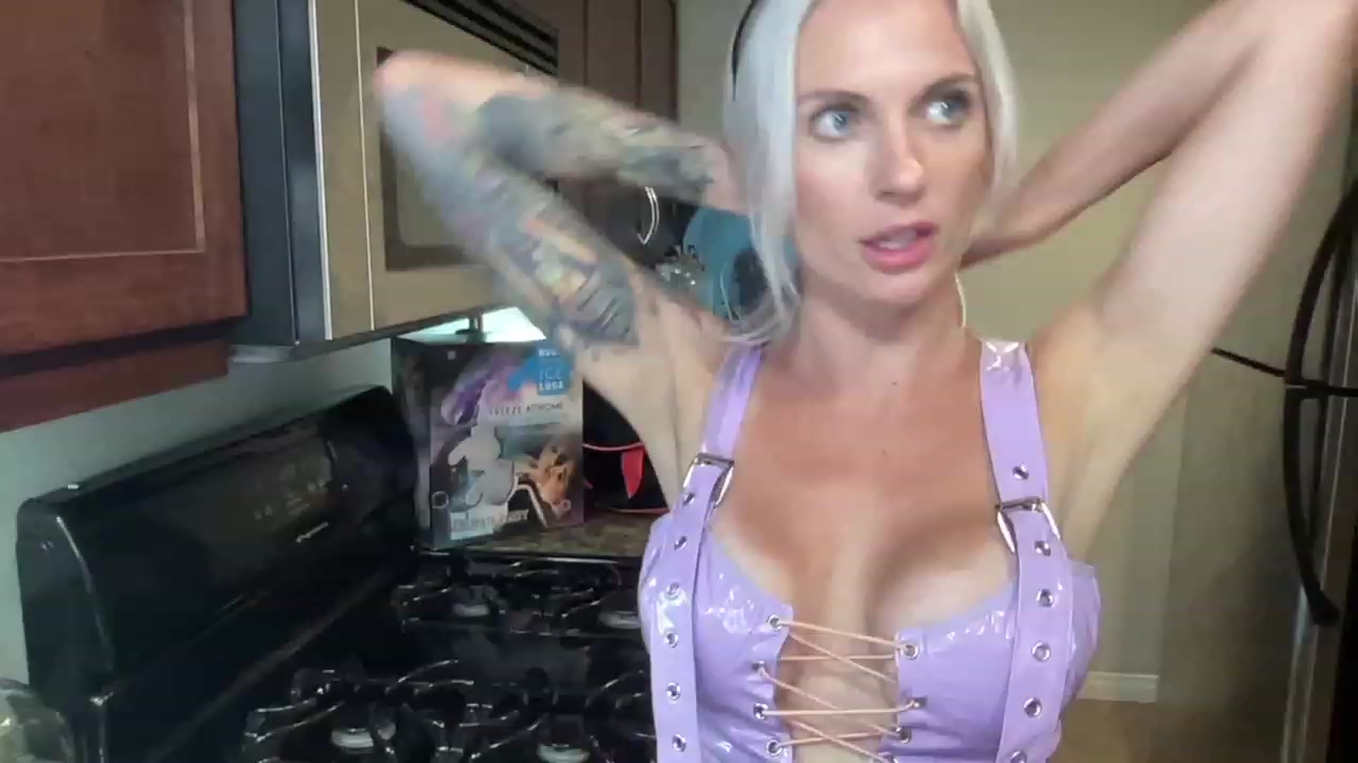 Gallery image thumbnail from octoBELLE's myfreecams stream on, 10/08/2023, 10:14 image 10 of 20