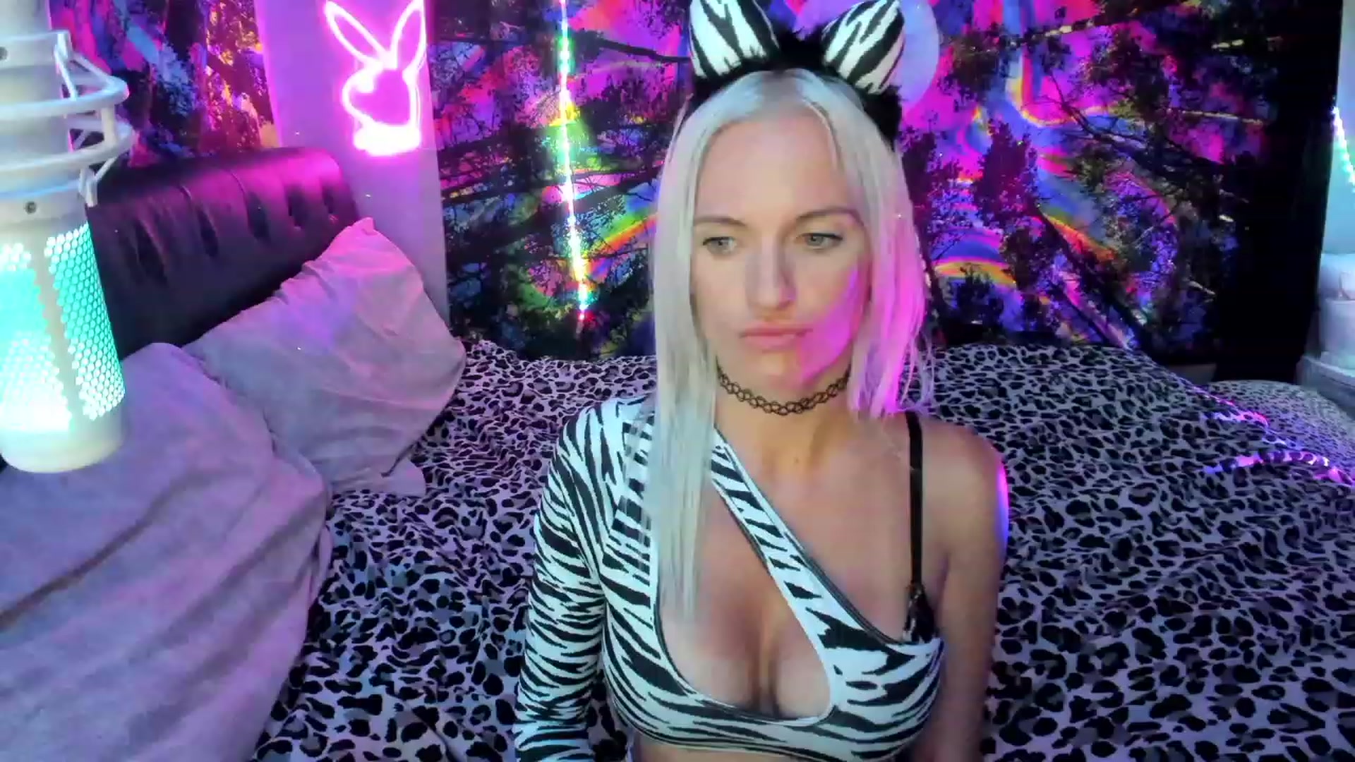 Gallery image thumbnail from octoBELLE's myfreecams stream on, 10/14/2023, 03:56 image 9 of 20