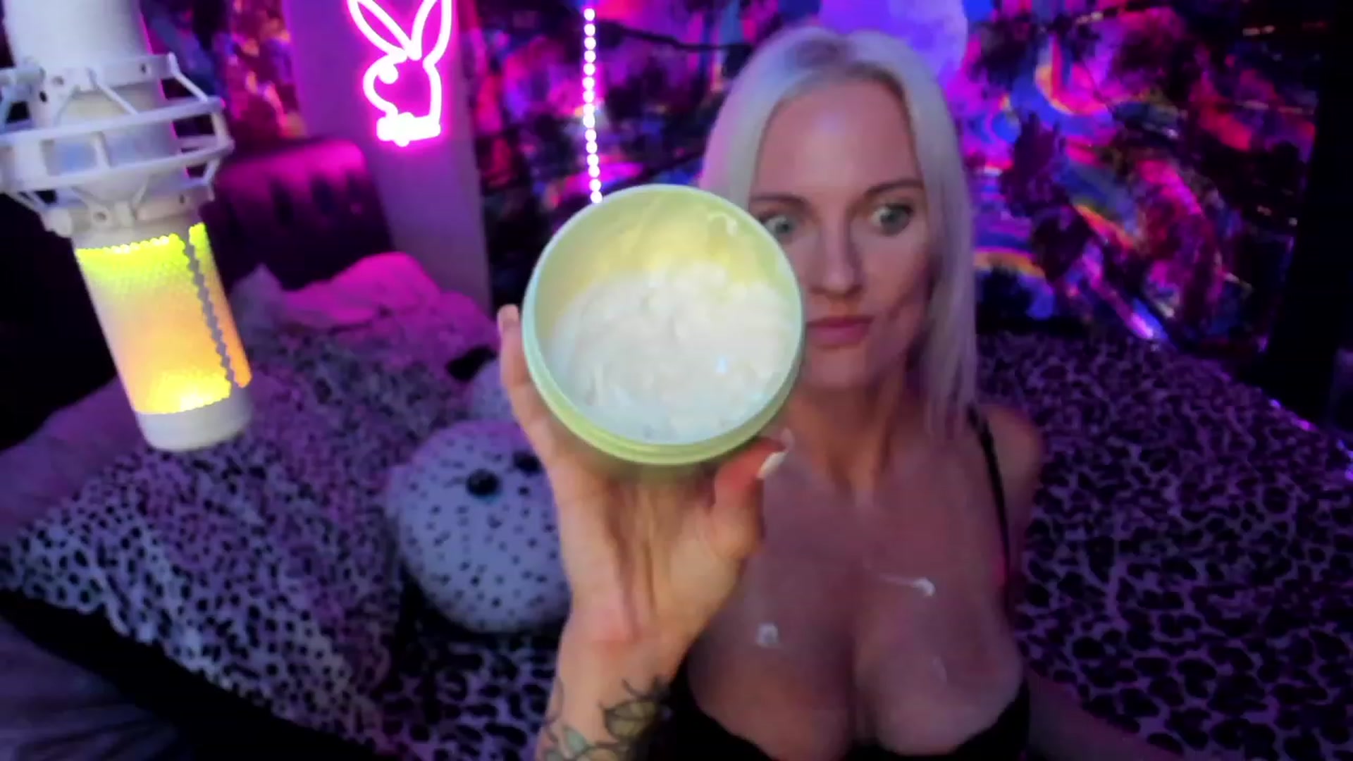 Gallery image thumbnail from octoBELLE's myfreecams stream on, 10/17/2023, 04:58 image 2 of 20