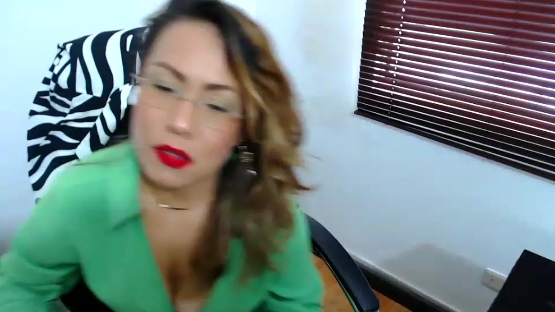 Gallery image thumbnail from office_secret's myfreecams stream on, 04/21/2023, 17:49 image 1 of 20