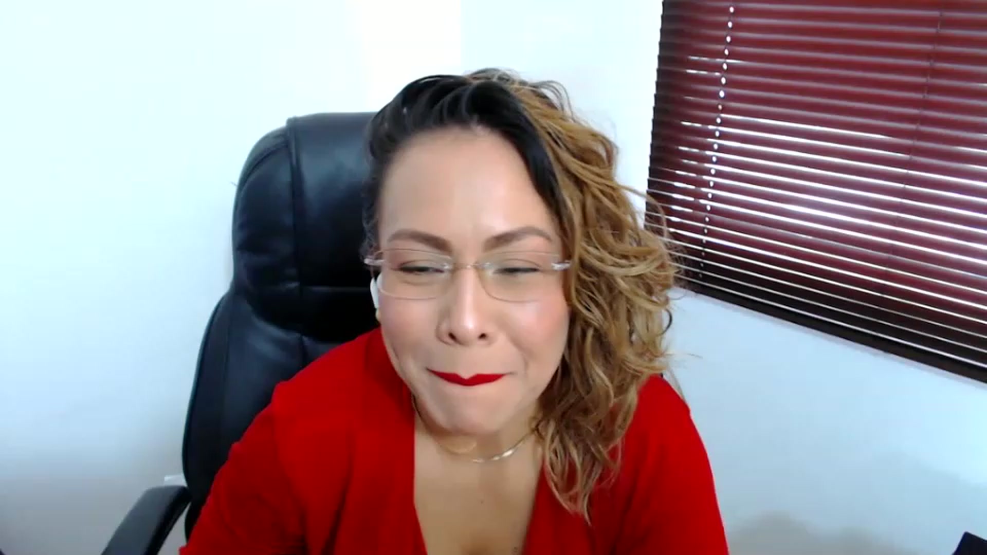 Gallery image thumbnail from office_secret's myfreecams stream on, 04/26/2023, 17:54 image 1 of 20