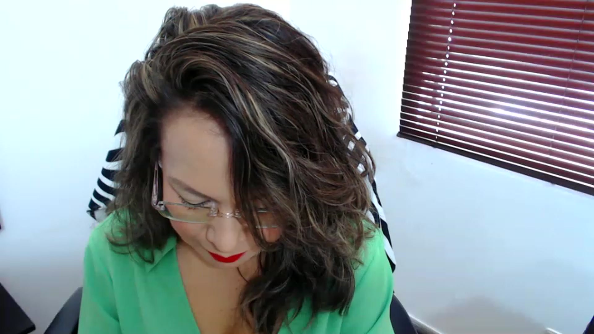 Gallery image thumbnail from office_secret's myfreecams stream on, 05/02/2023, 17:48 image 7 of 20