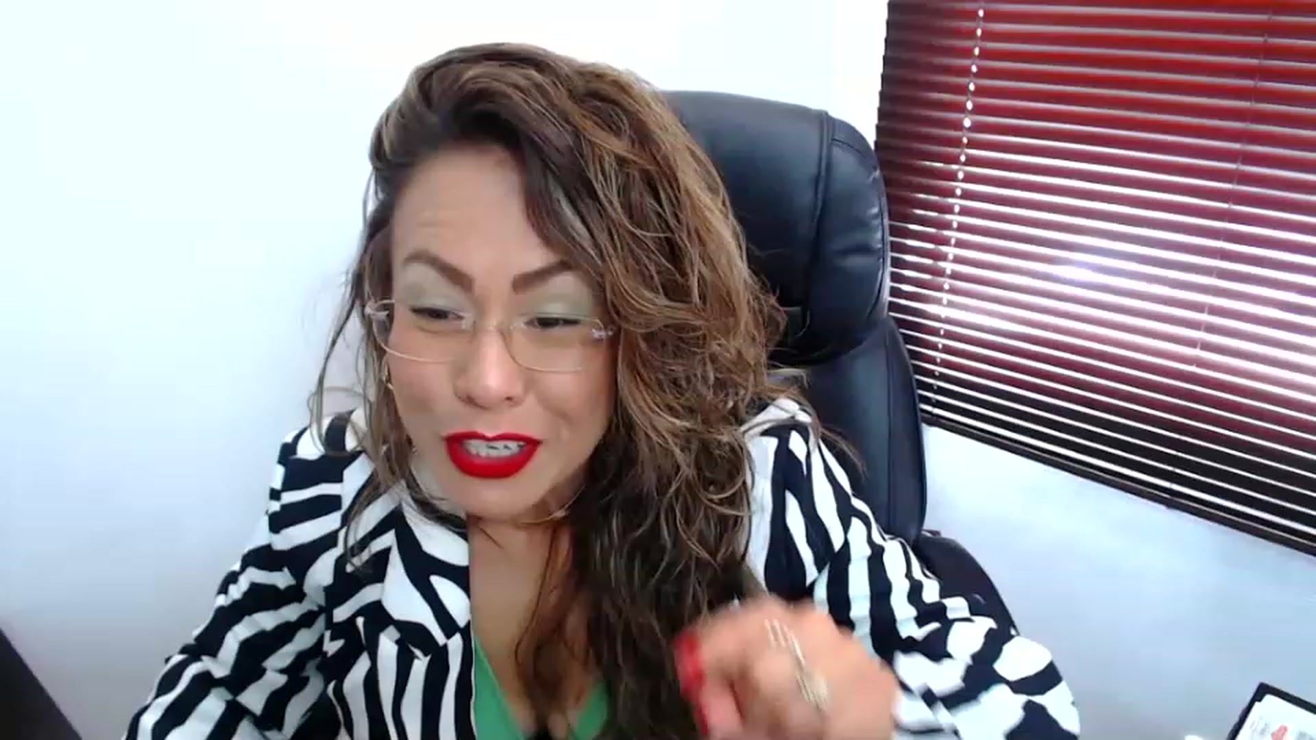 Gallery image thumbnail from office_secret's myfreecams stream on, 06/12/2023, 18:17 image 1 of 20