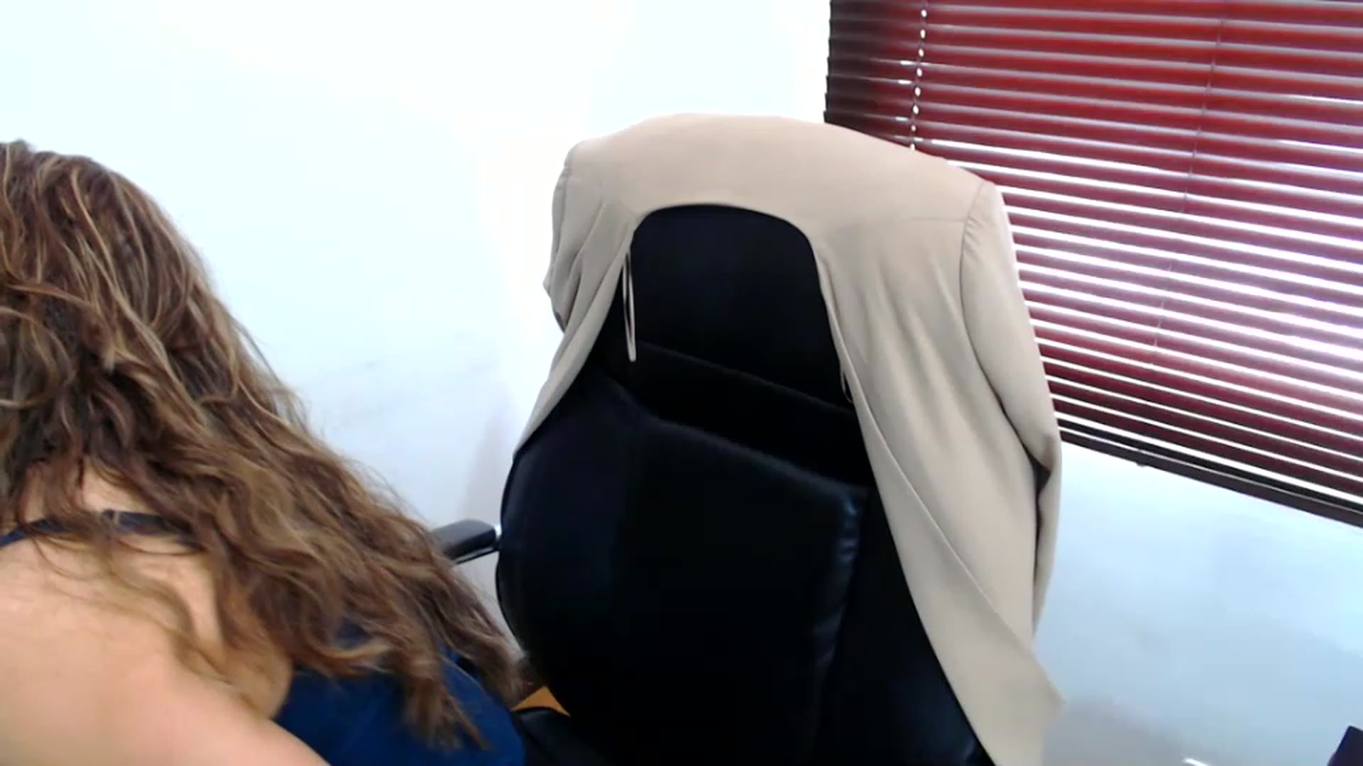 Gallery image thumbnail from office_secret's myfreecams stream on, 06/26/2023, 17:53 image 19 of 20