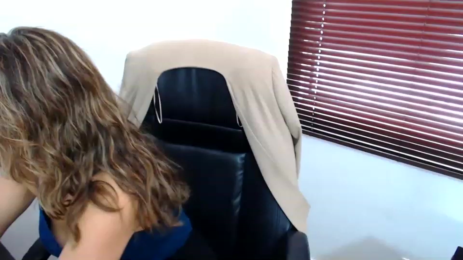 Gallery image thumbnail from office_secret's myfreecams stream on, 06/26/2023, 19:02 image 9 of 20