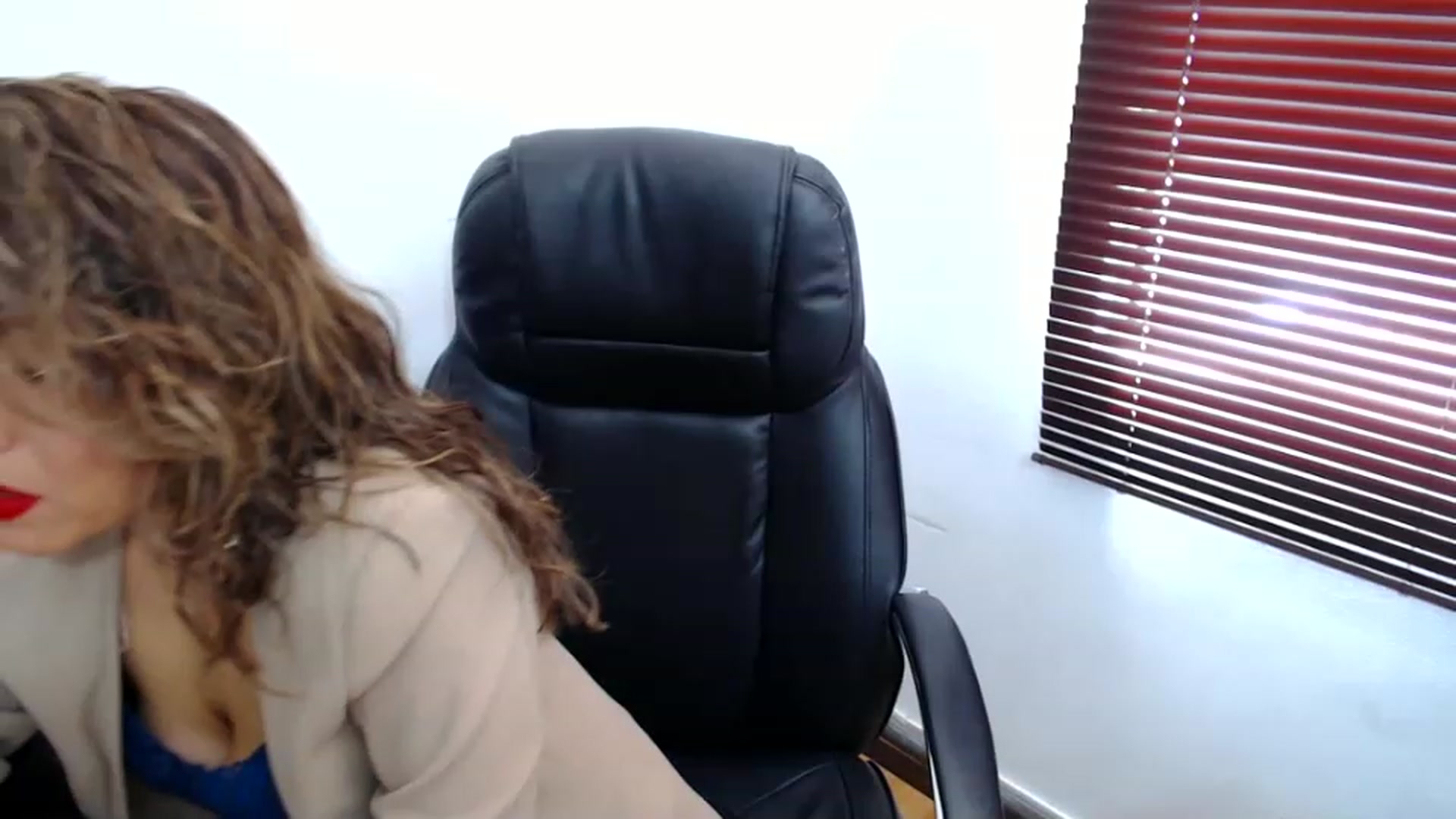 Gallery image thumbnail from office_secret's myfreecams stream on, 07/04/2023, 18:00 image 5 of 20