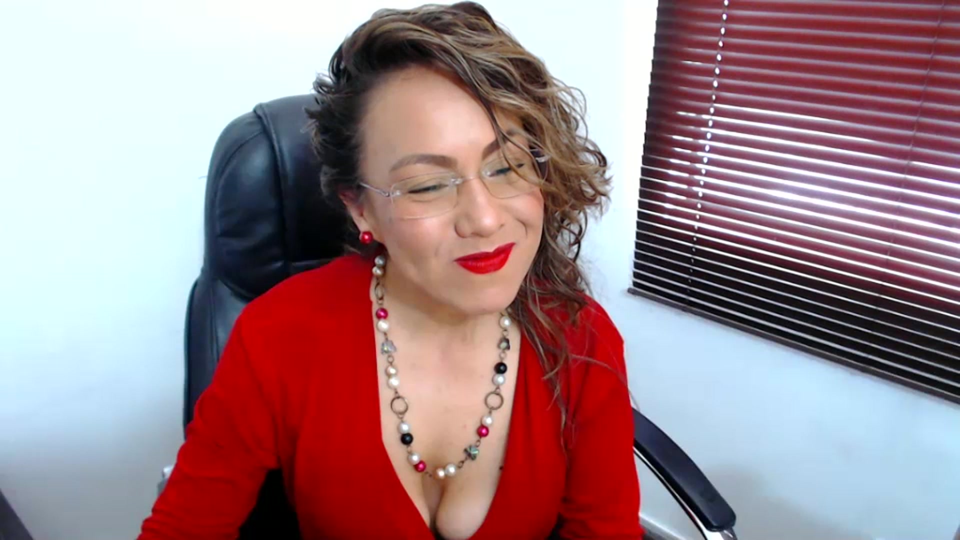Gallery image thumbnail from office_secret's myfreecams stream on, 07/11/2023, 17:47 image 14 of 20