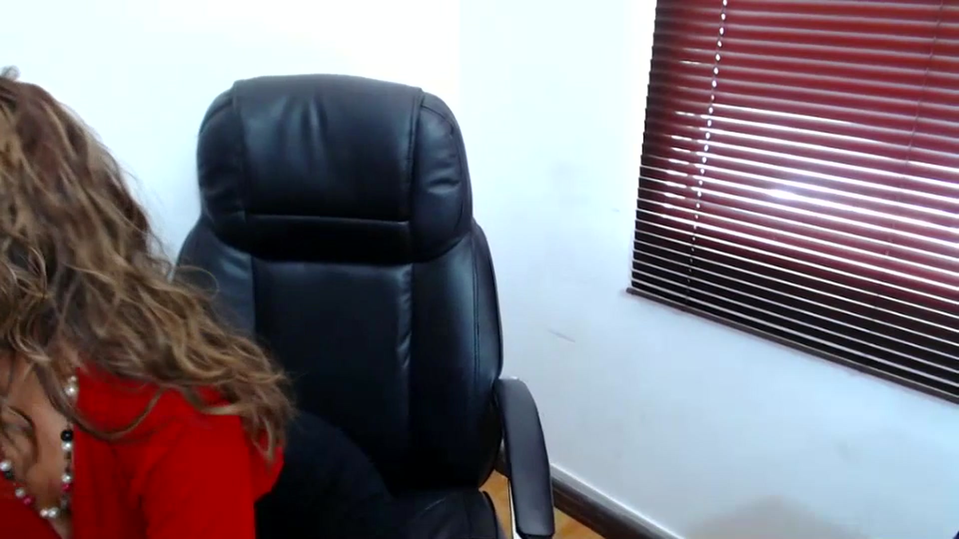 Gallery image thumbnail from office_secret's myfreecams stream on, 07/11/2023, 19:05 image 6 of 20