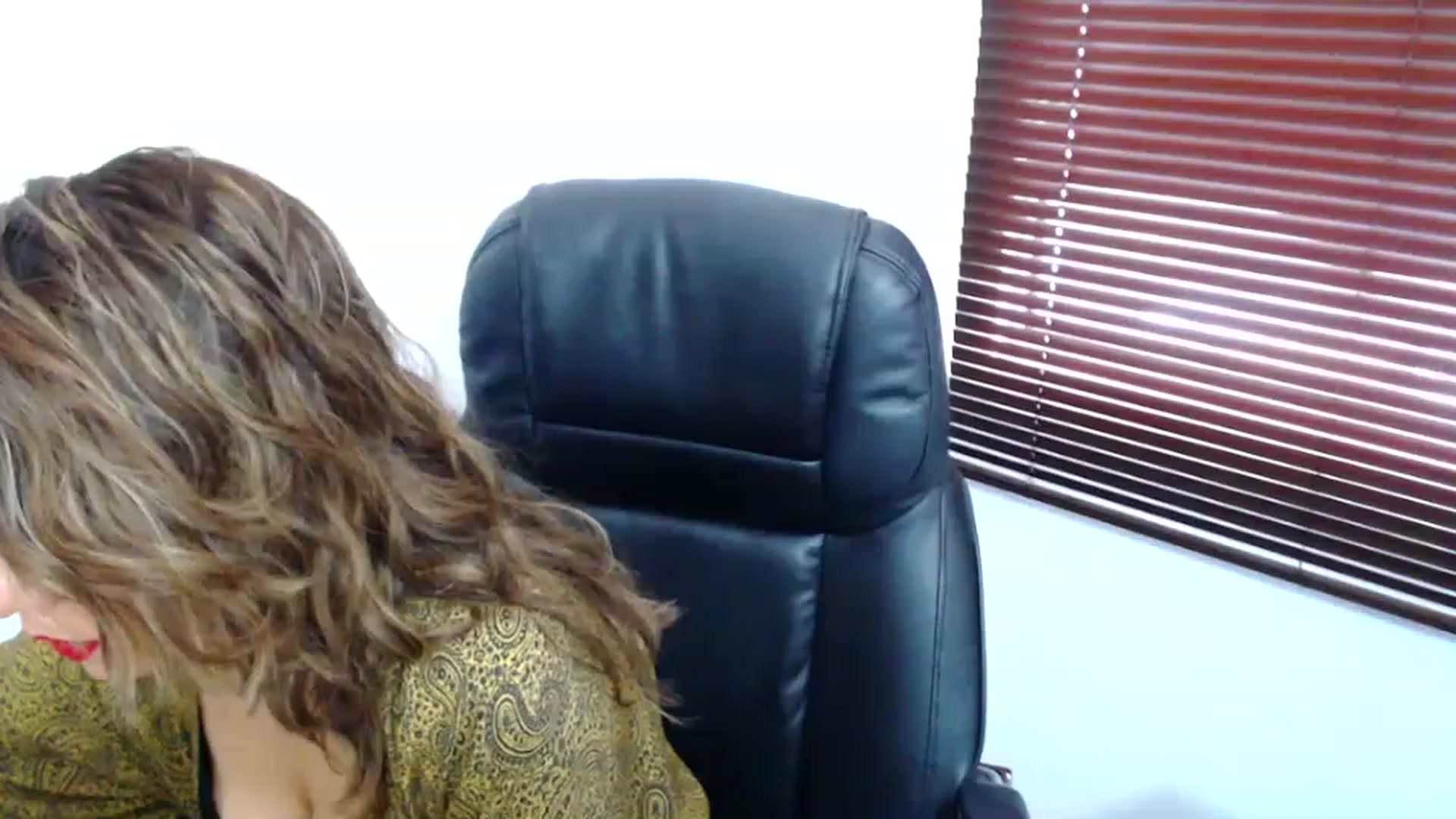 Gallery image thumbnail from office_secret's myfreecams stream on, 07/14/2023, 17:16 image 16 of 20