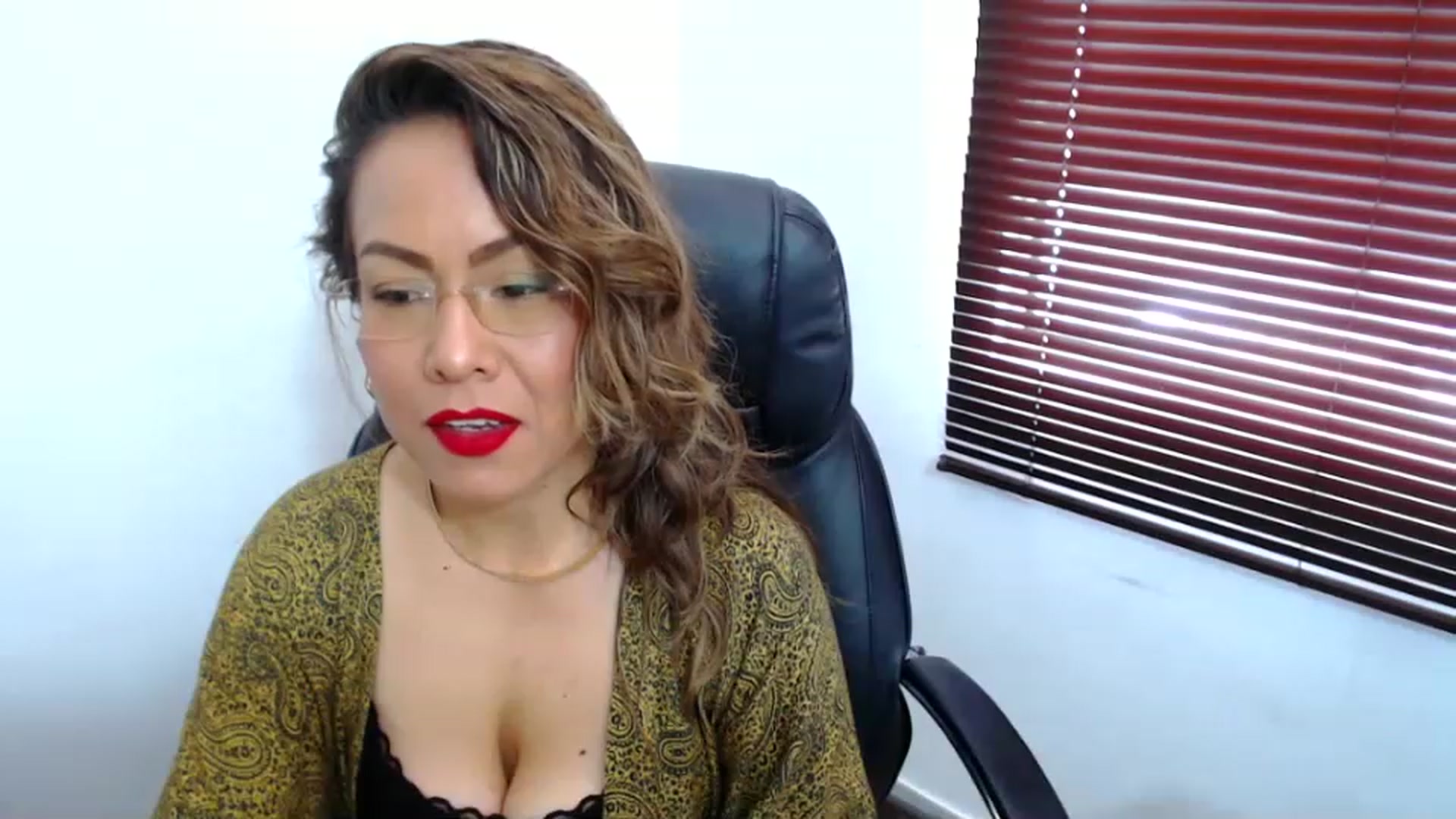 Gallery image thumbnail from office_secret's myfreecams stream on, 07/14/2023, 17:16 image 20 of 20