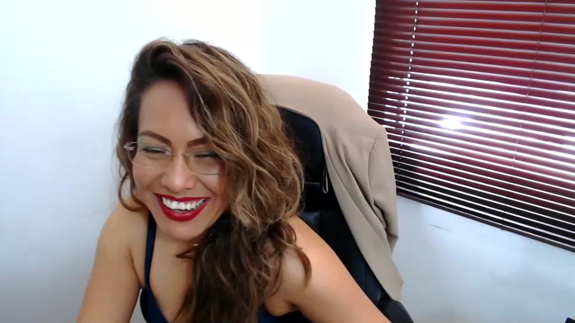 Gallery image thumbnail from office_secret's myfreecams stream on, 07/17/2023, 18:36 image 8 of 20