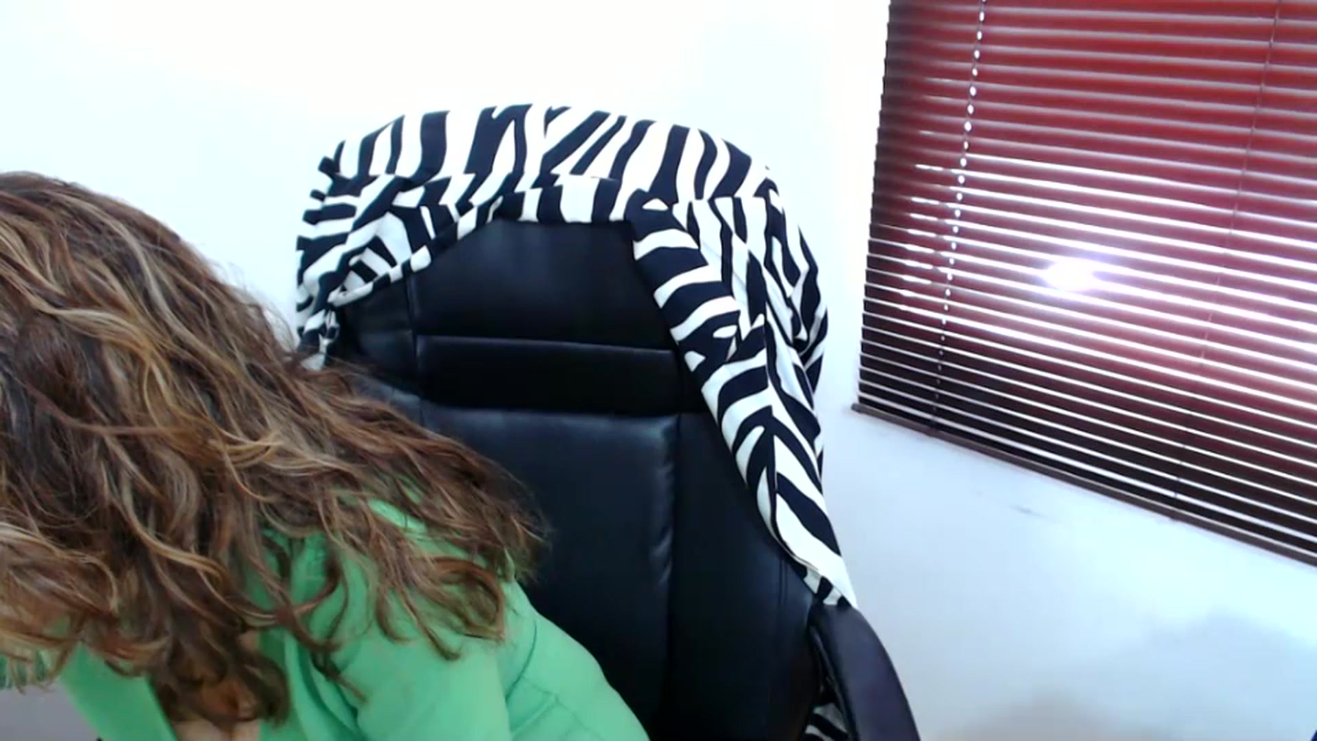 Gallery image thumbnail from office_secret's myfreecams stream on, 07/18/2023, 18:11 image 16 of 20