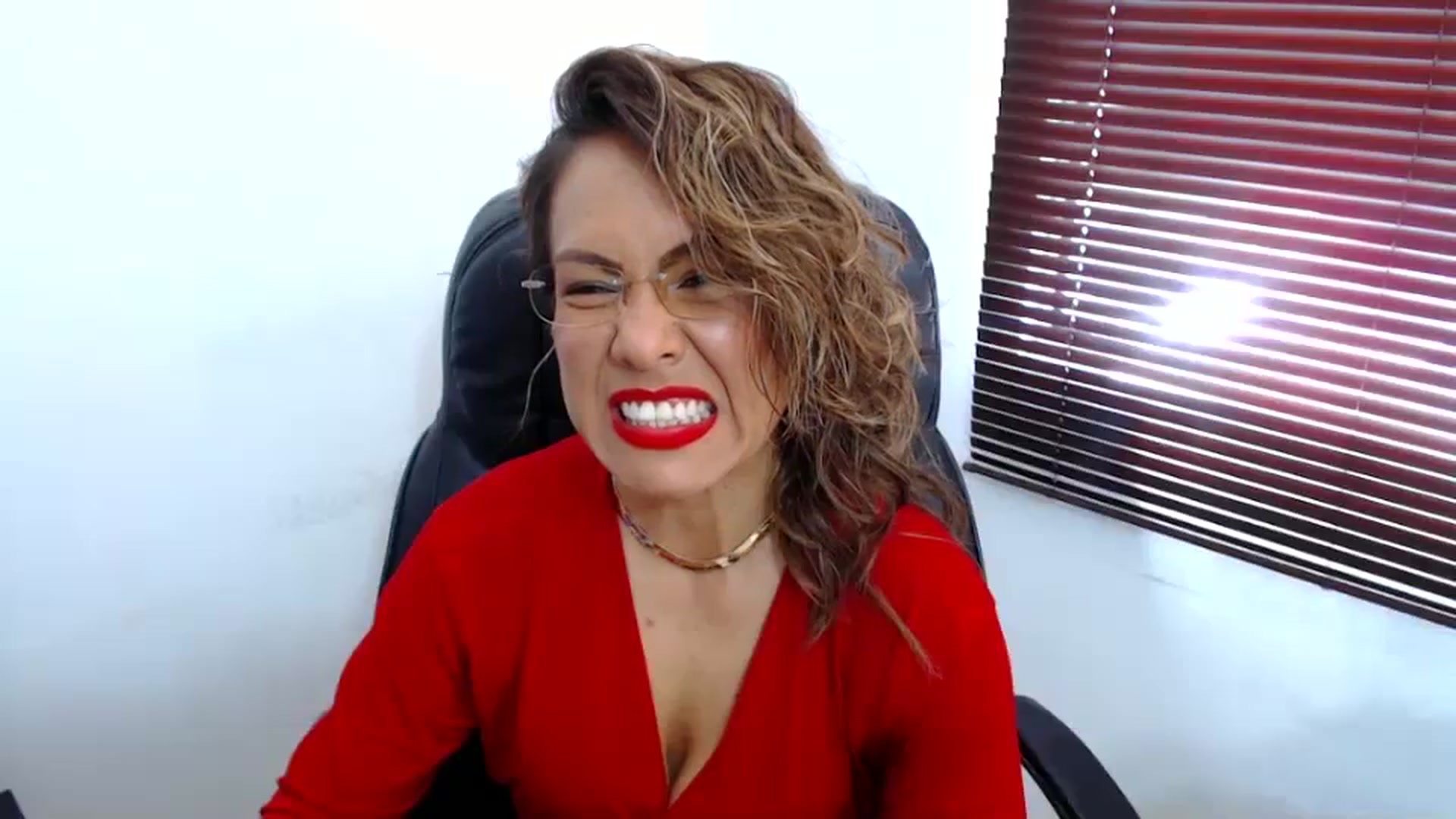 Gallery image thumbnail from office_secret's myfreecams stream on, 07/24/2023, 18:00 image 16 of 20