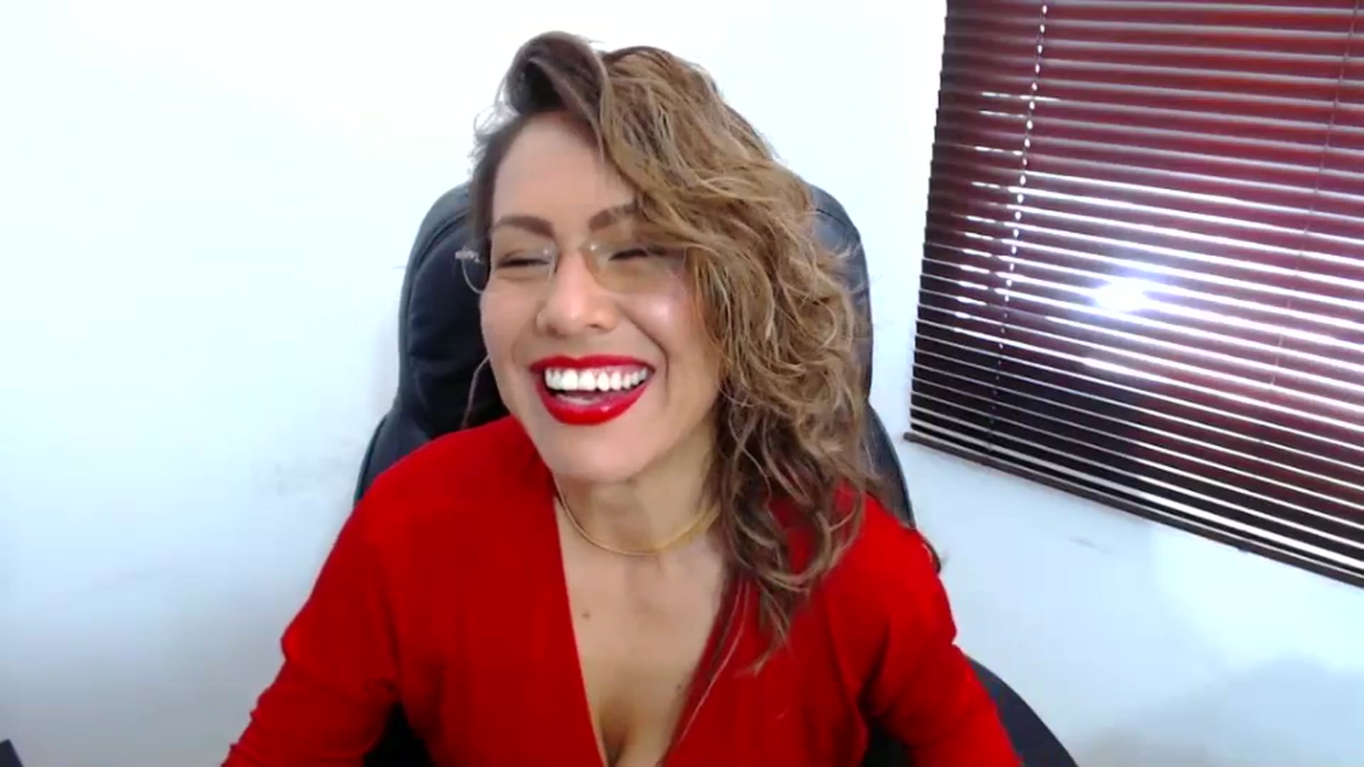 Gallery image thumbnail from office_secret's myfreecams stream on, 07/24/2023, 18:23 image 7 of 20