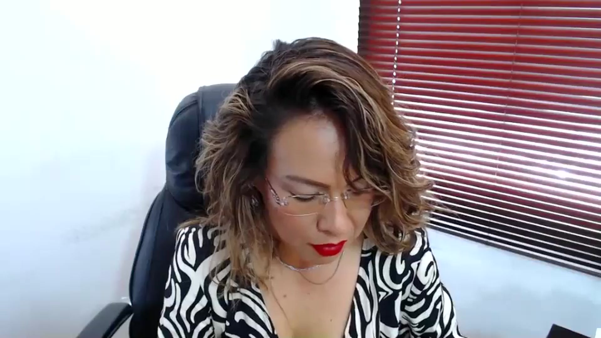 Gallery image thumbnail from office_secret's myfreecams stream on, 07/25/2023, 16:28 image 11 of 20