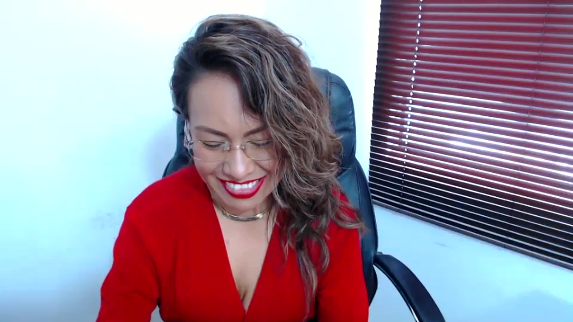 Gallery image thumbnail from office_secret's myfreecams stream on, 07/31/2023, 17:40 image 7 of 20