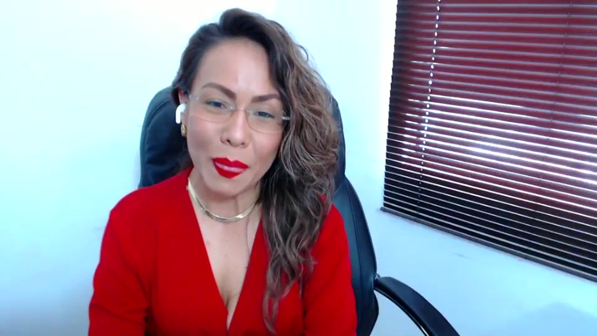Gallery image thumbnail from office_secret's myfreecams stream on, 07/31/2023, 17:40 image 11 of 20